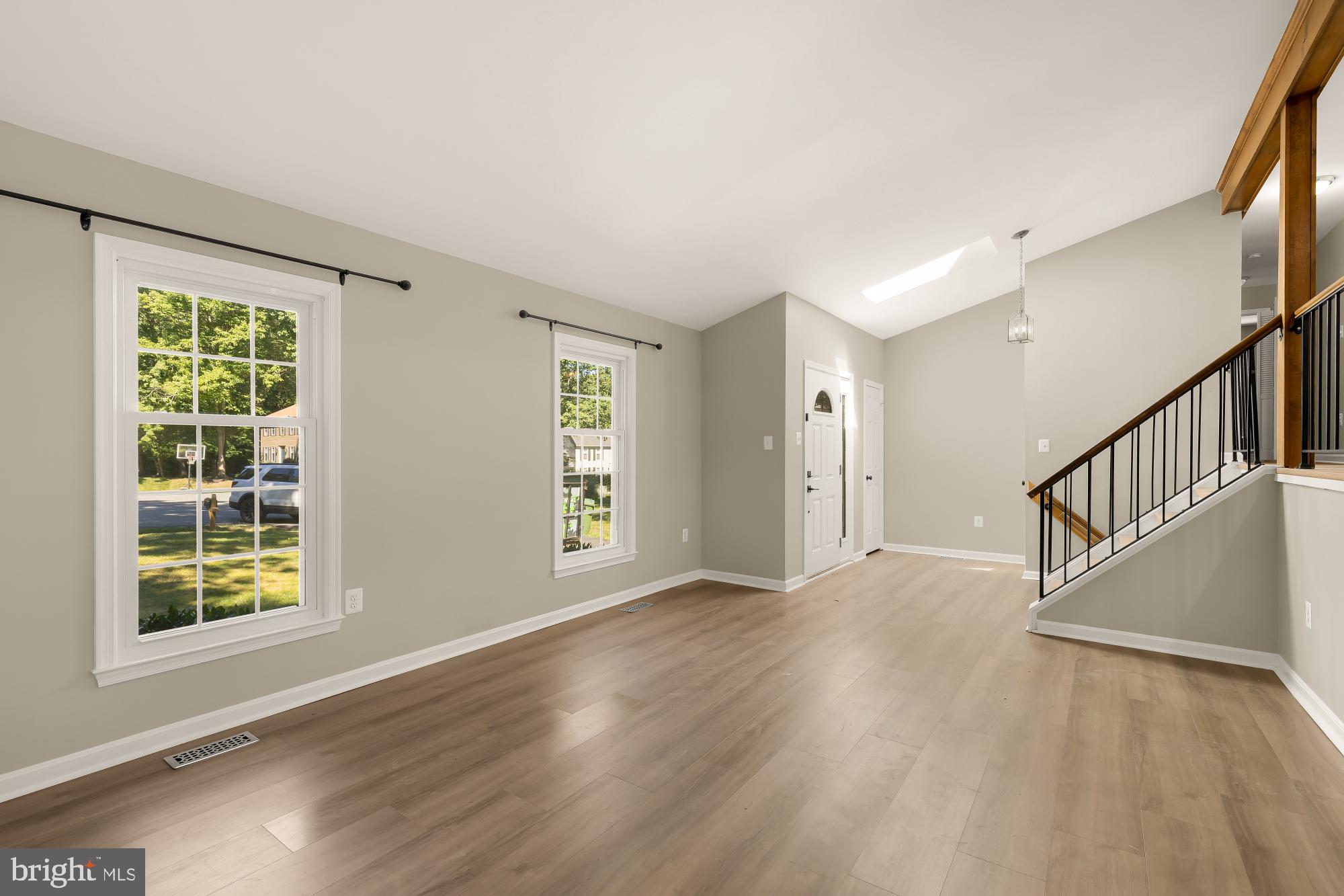 13005 EMMET COURT