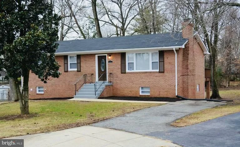 7321 Circle Drive E, Oxon Hill, MD 20745