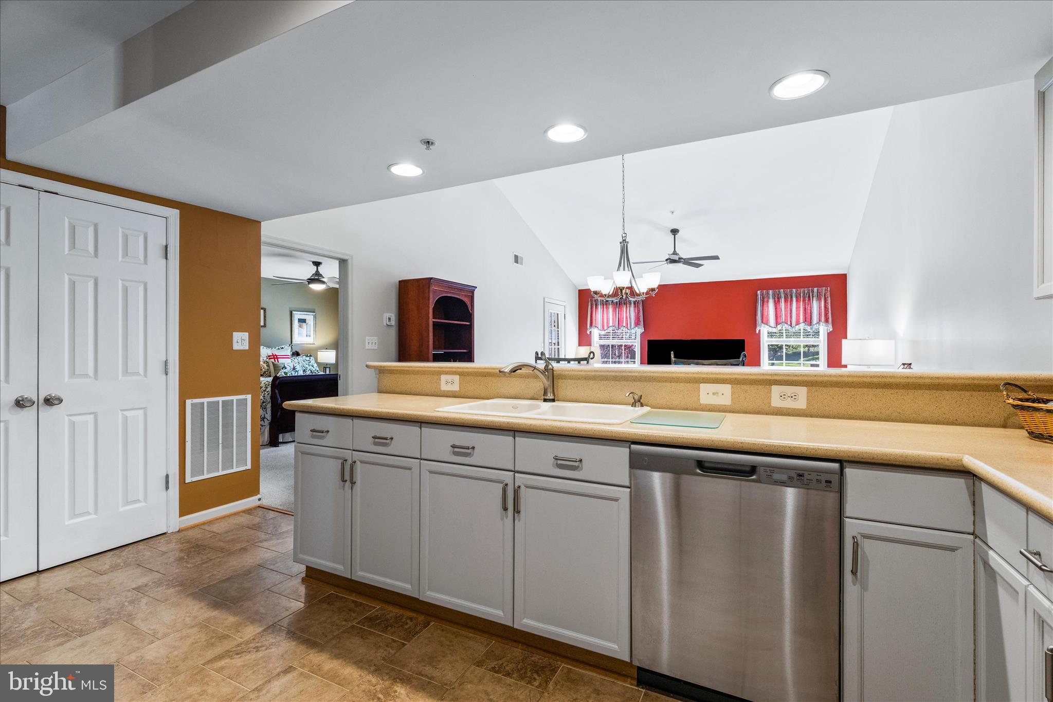 JERMAE ESTATES - Residential