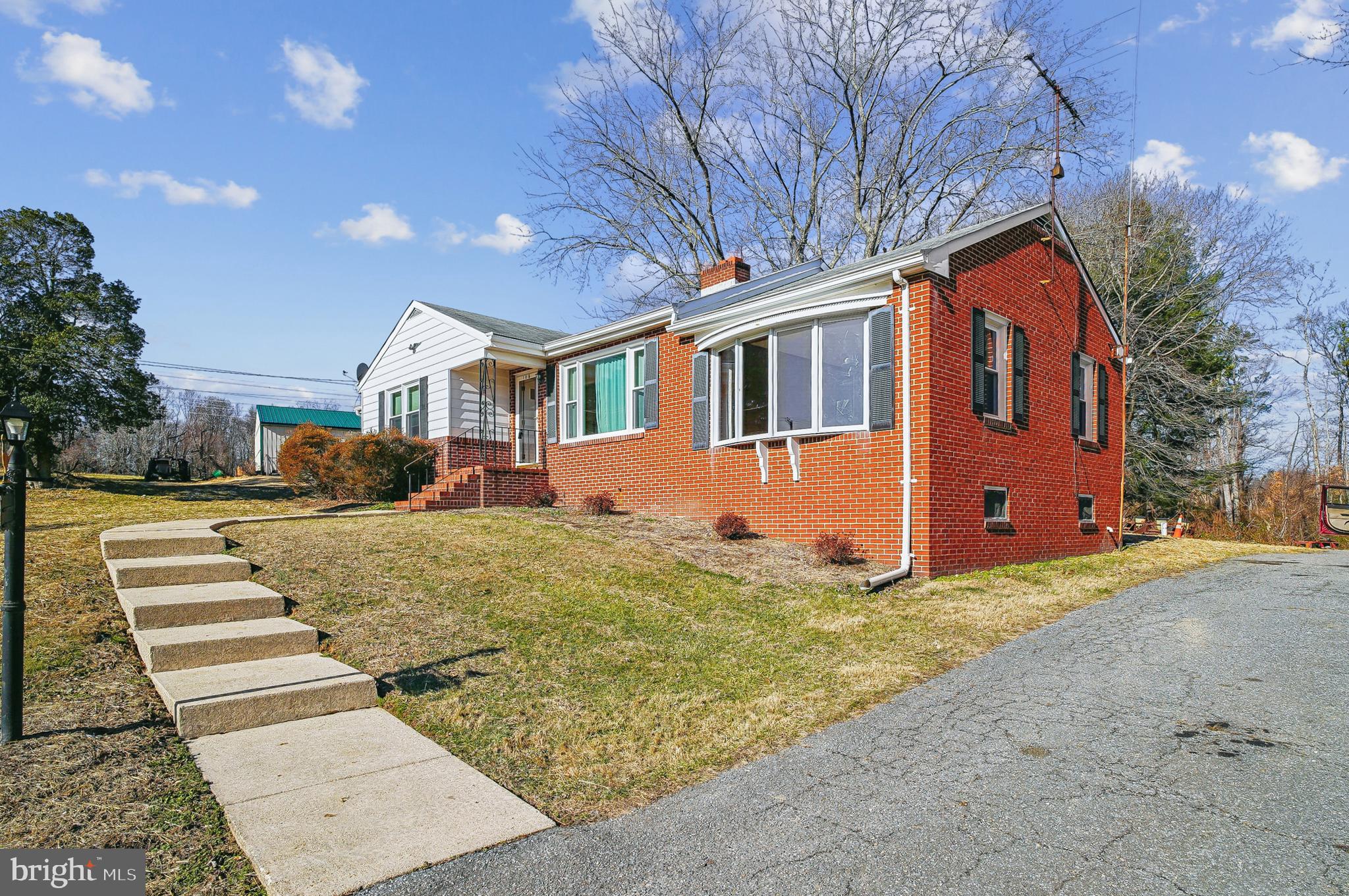 TRACYS LANDING - Residential