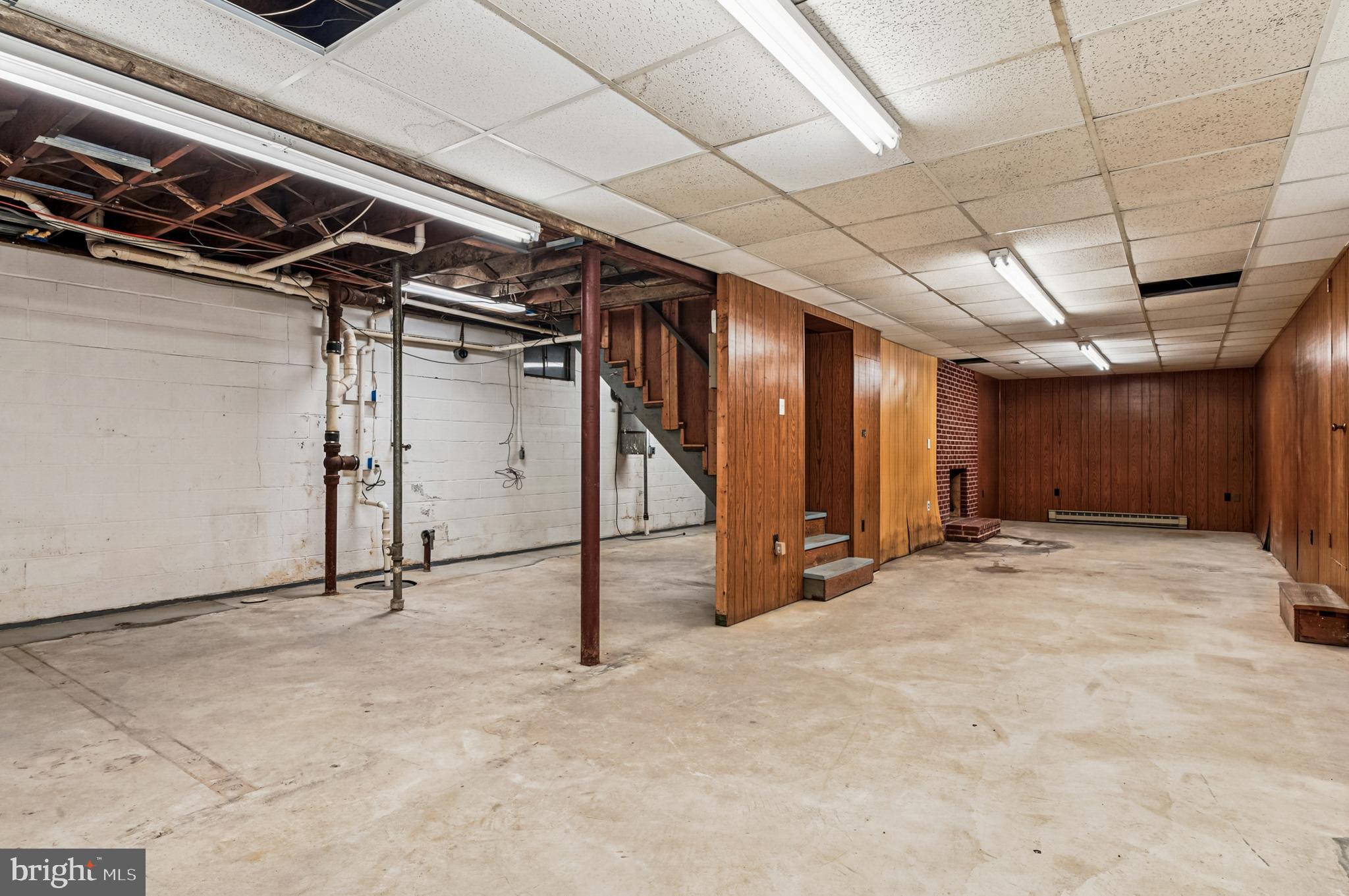 TRACYS LANDING - Residential