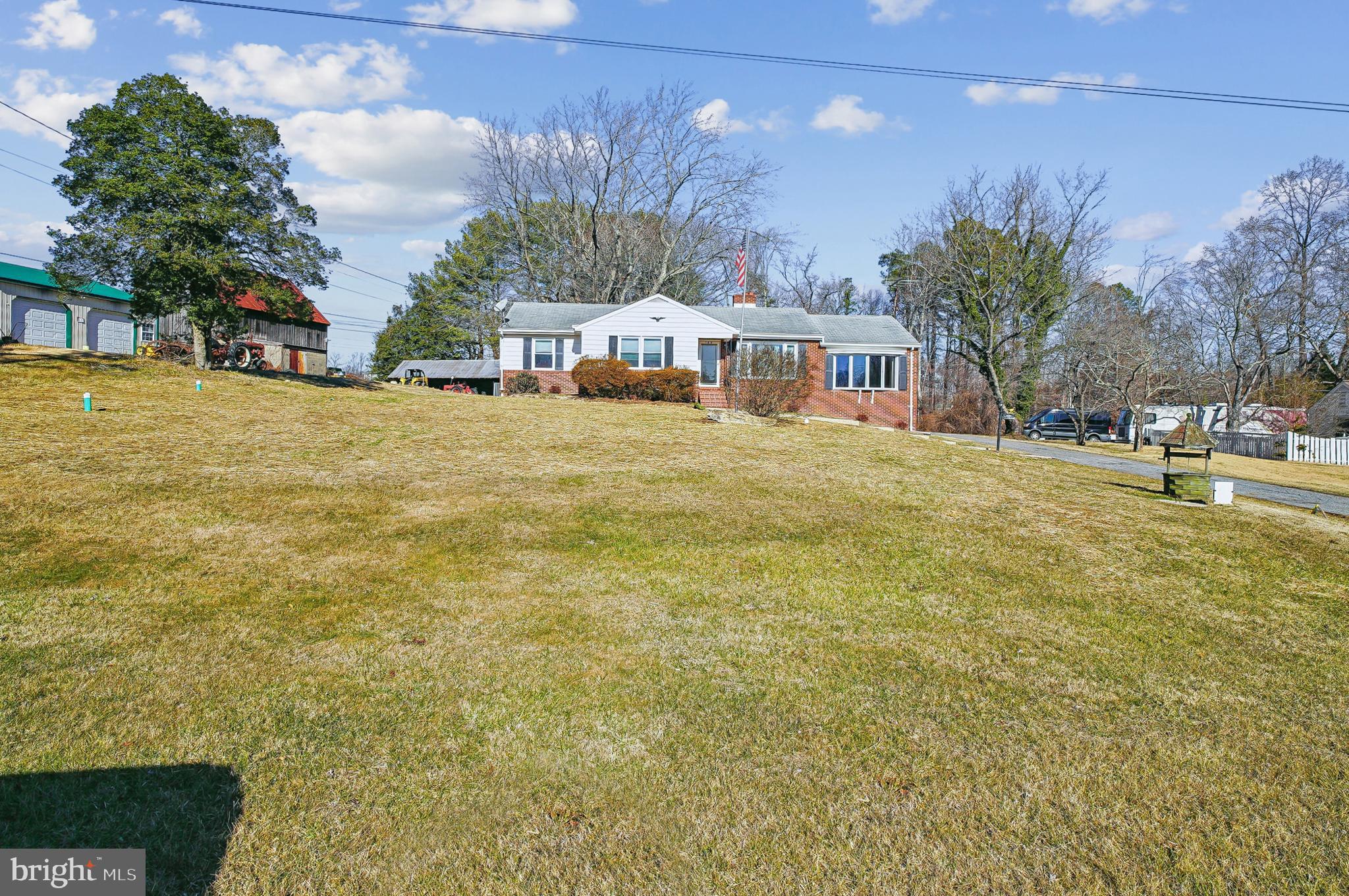 TRACYS LANDING - Residential