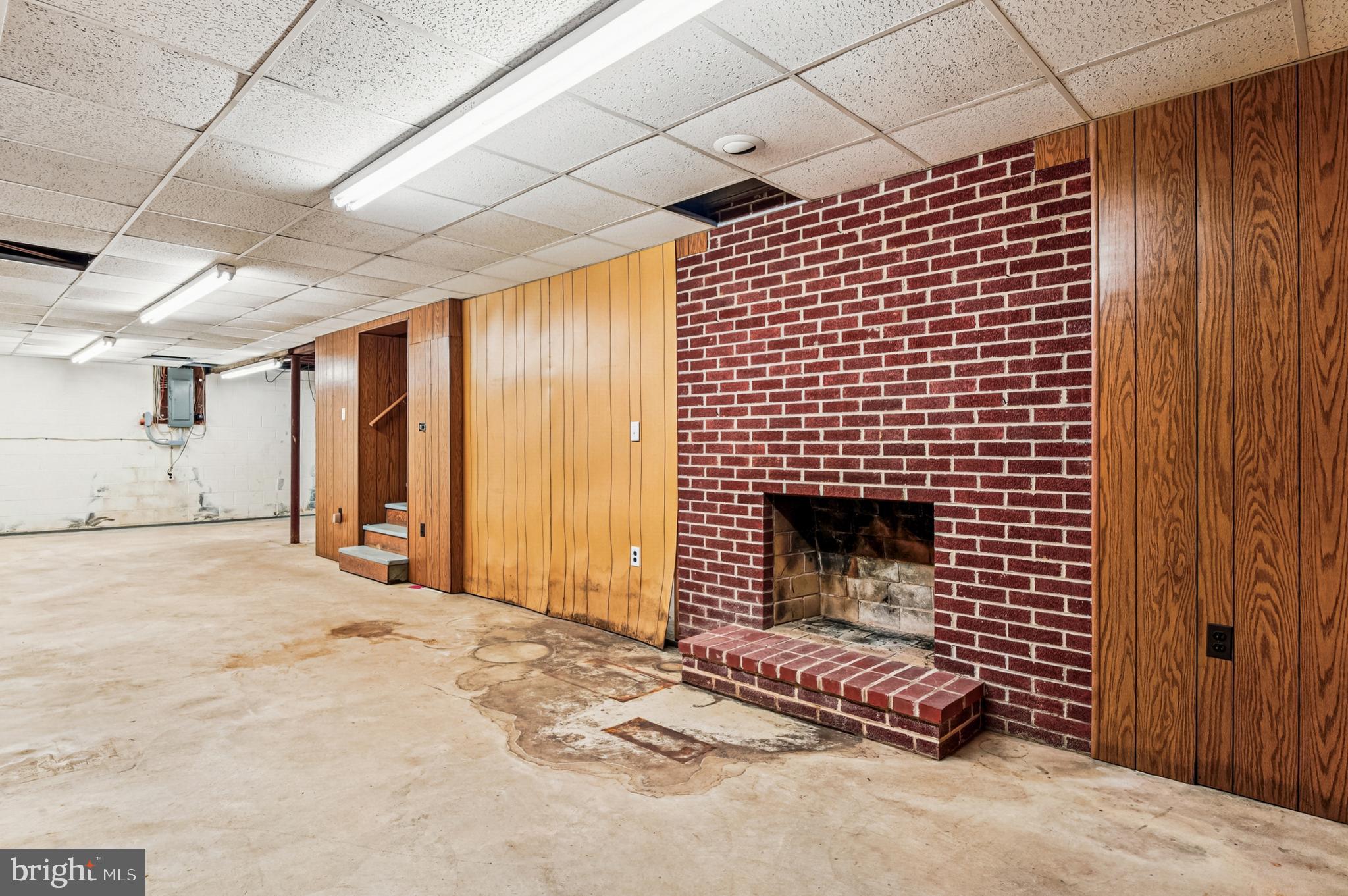 TRACYS LANDING - Residential