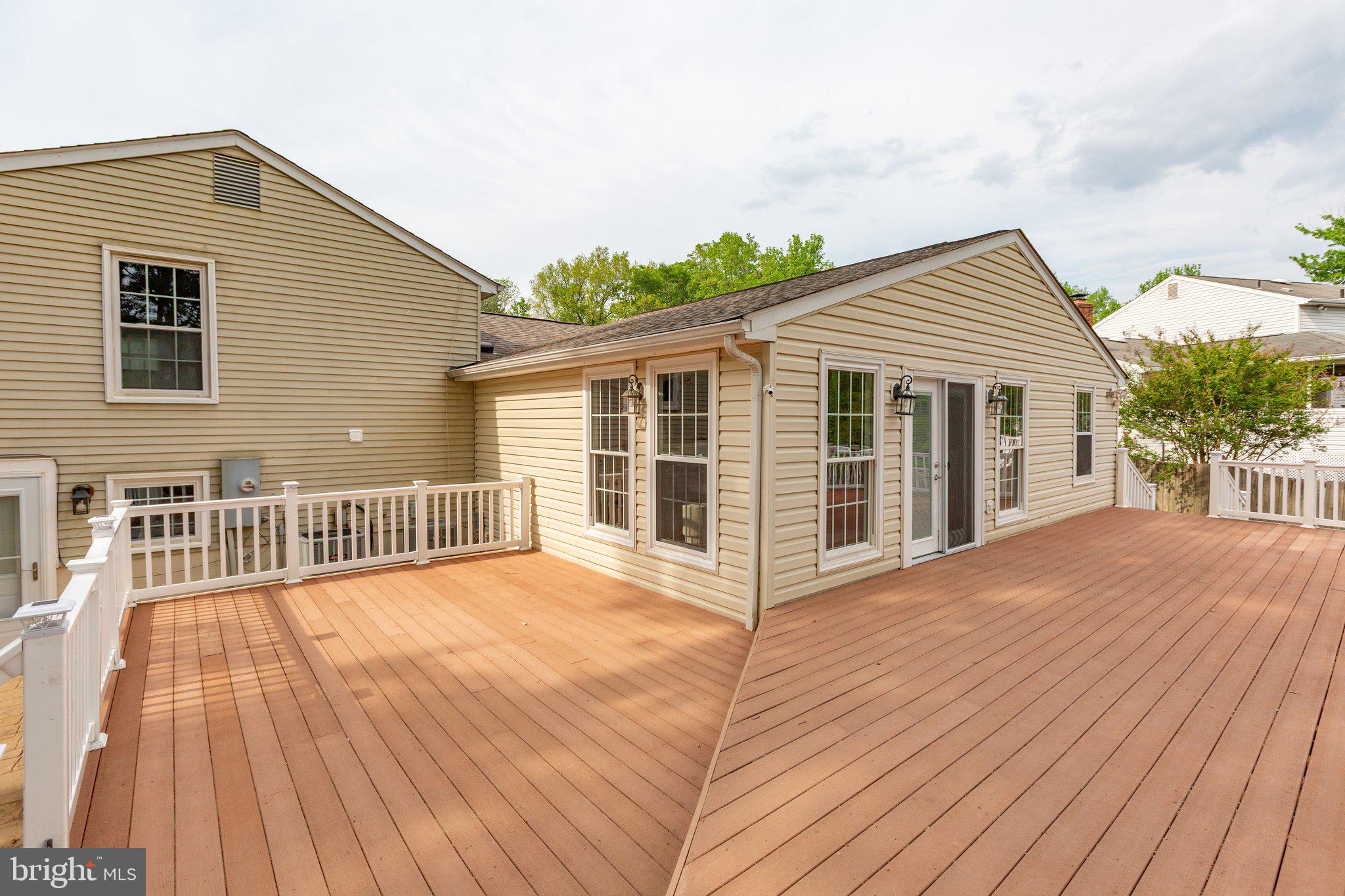 SHADOW WOODS - Residential