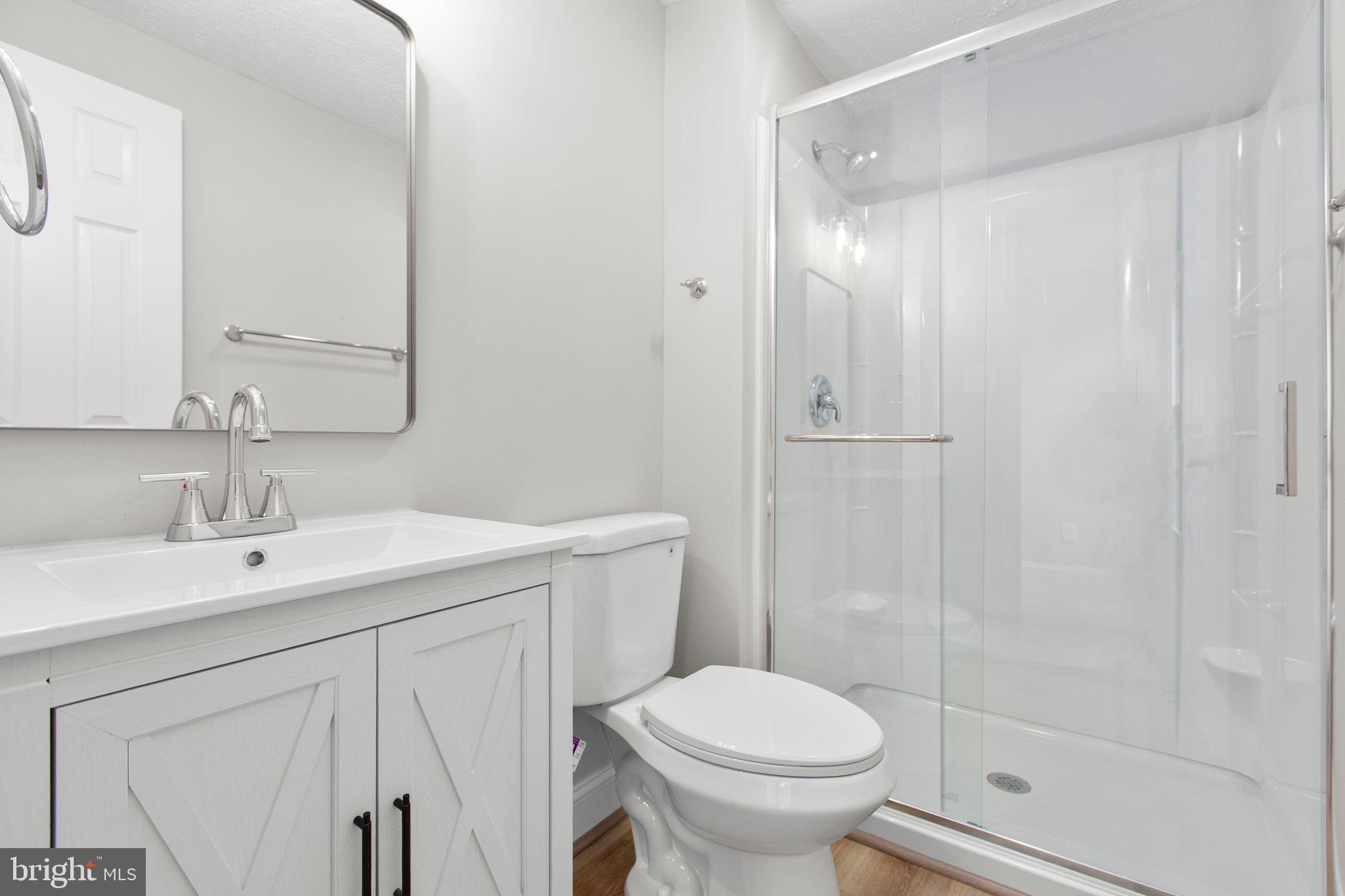 SHADOW WOODS - Residential