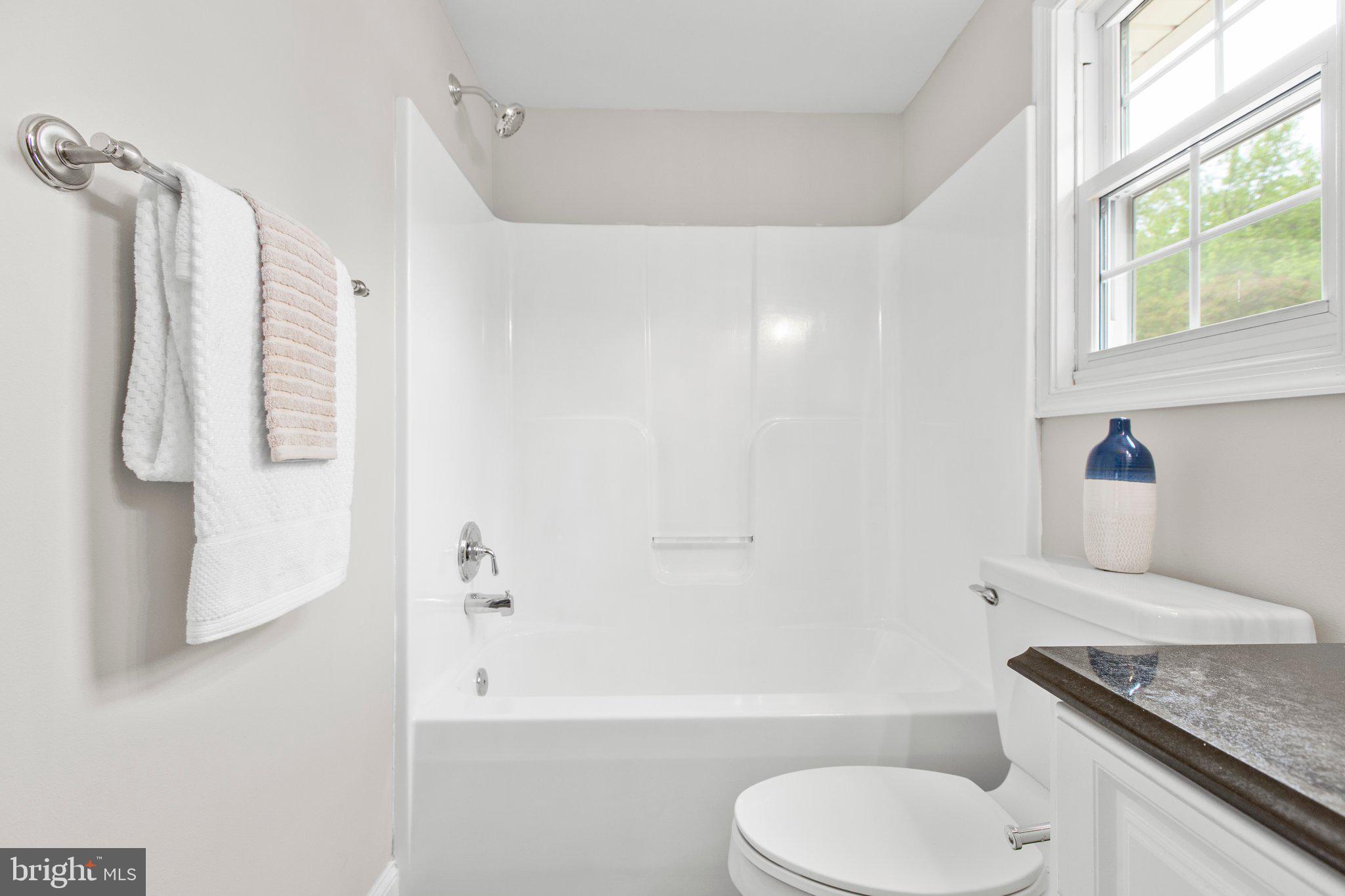 SHADOW WOODS - Residential