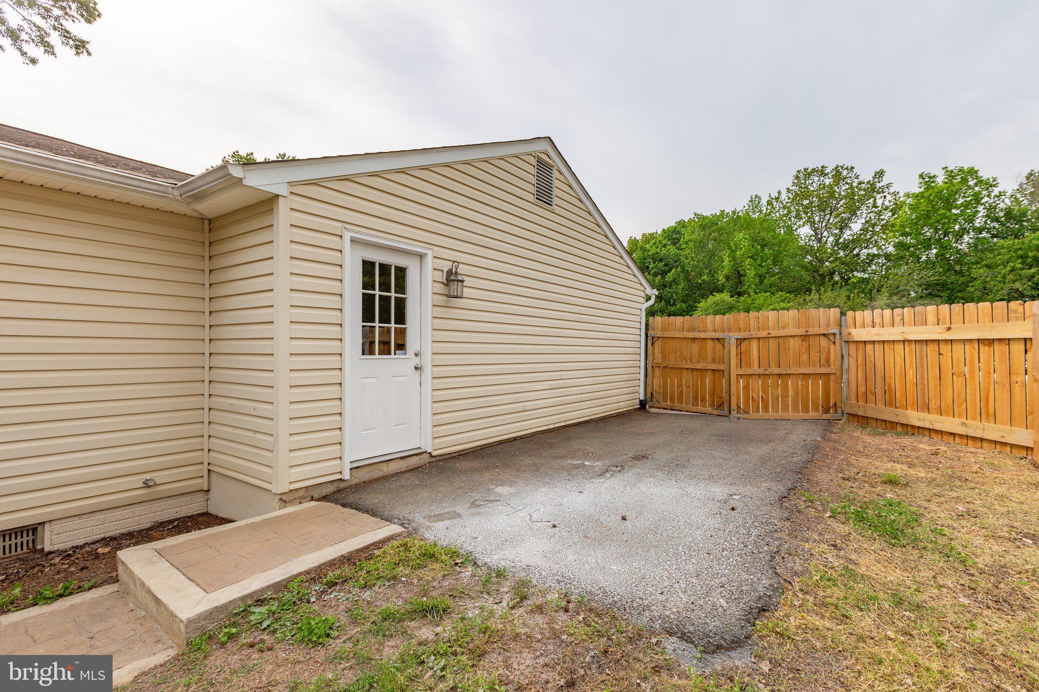 SHADOW WOODS - Residential