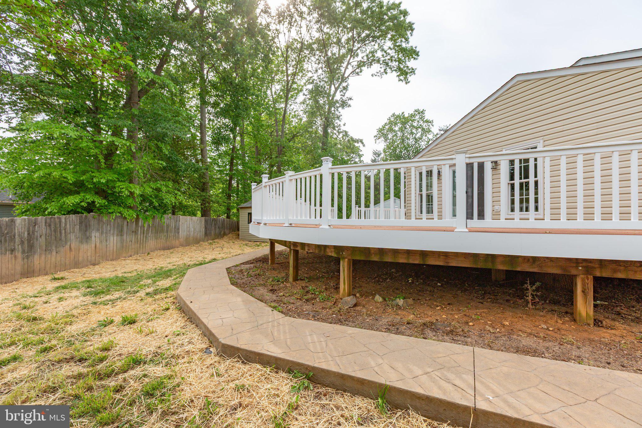 SHADOW WOODS - Residential