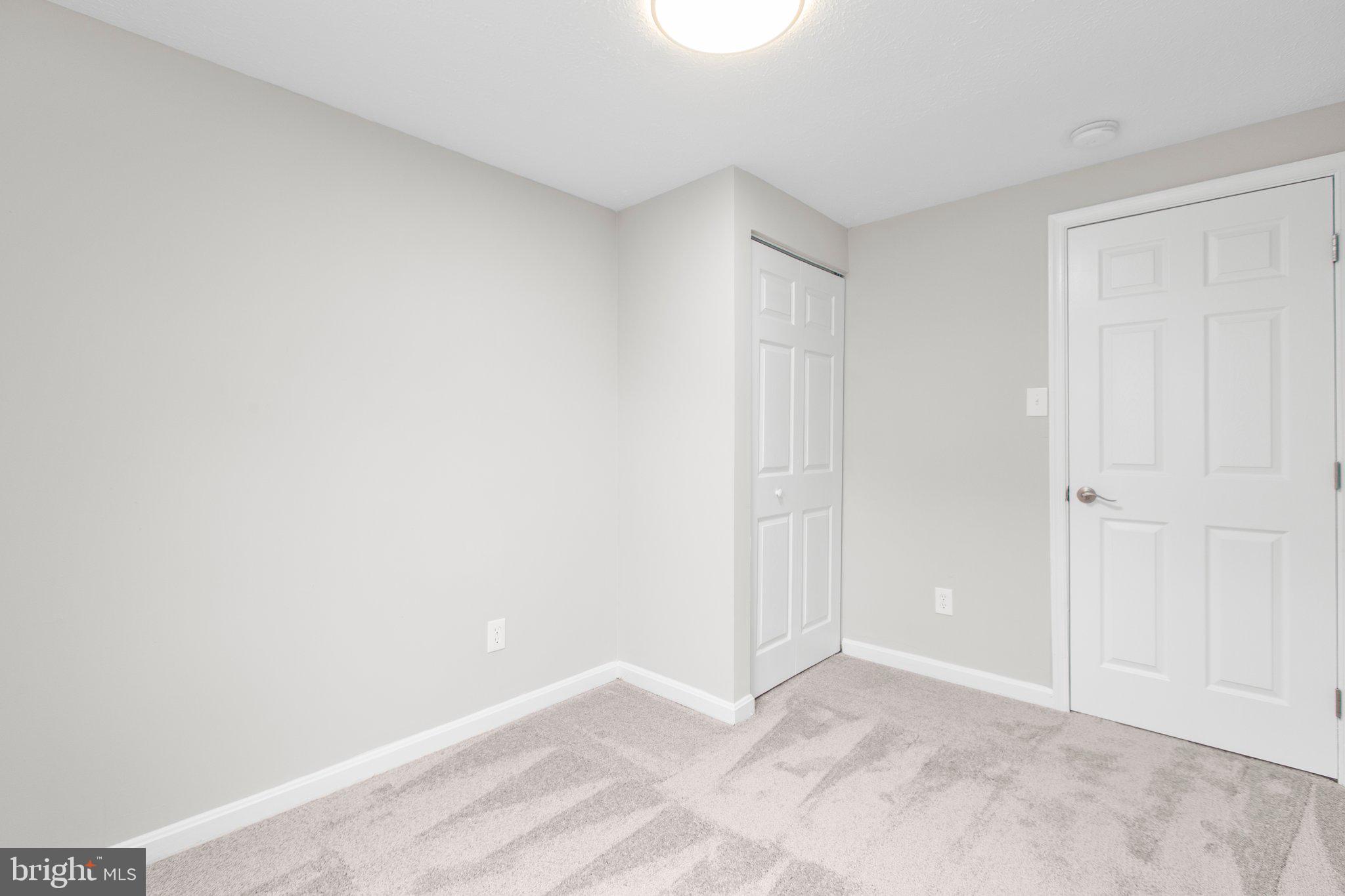 SHADOW WOODS - Residential