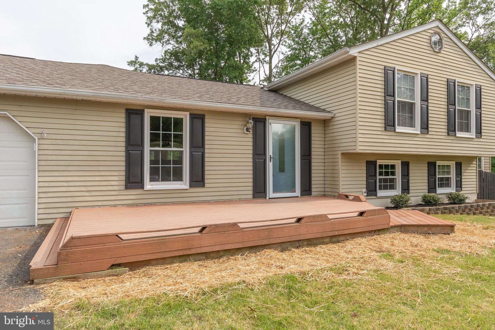 SHADOW WOODS - Residential