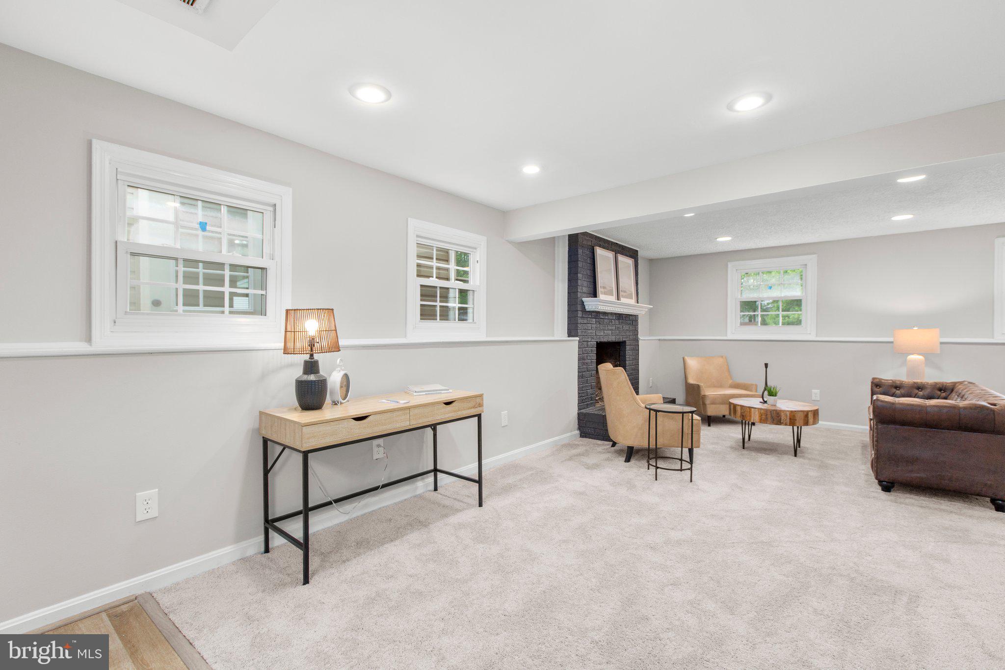 SHADOW WOODS - Residential