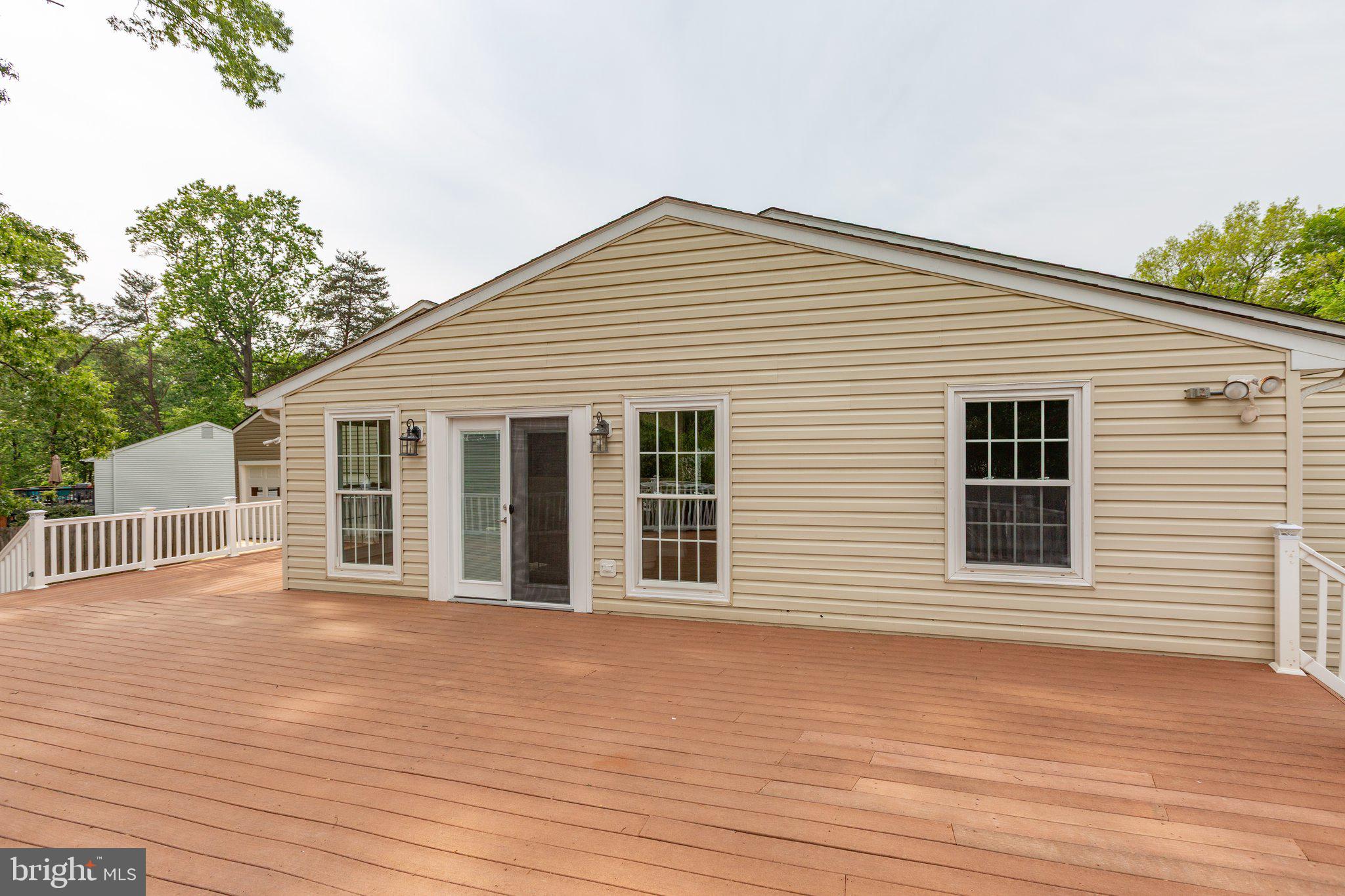 SHADOW WOODS - Residential