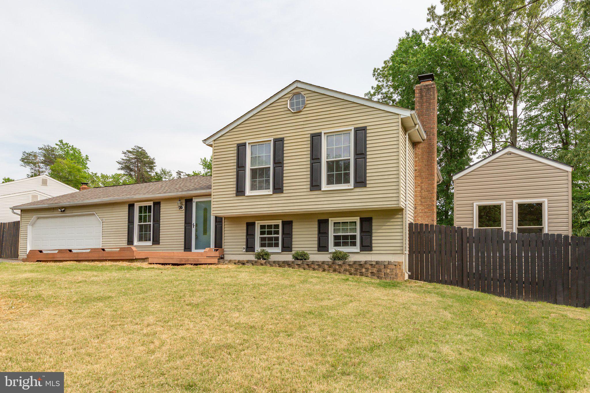 SHADOW WOODS - Residential