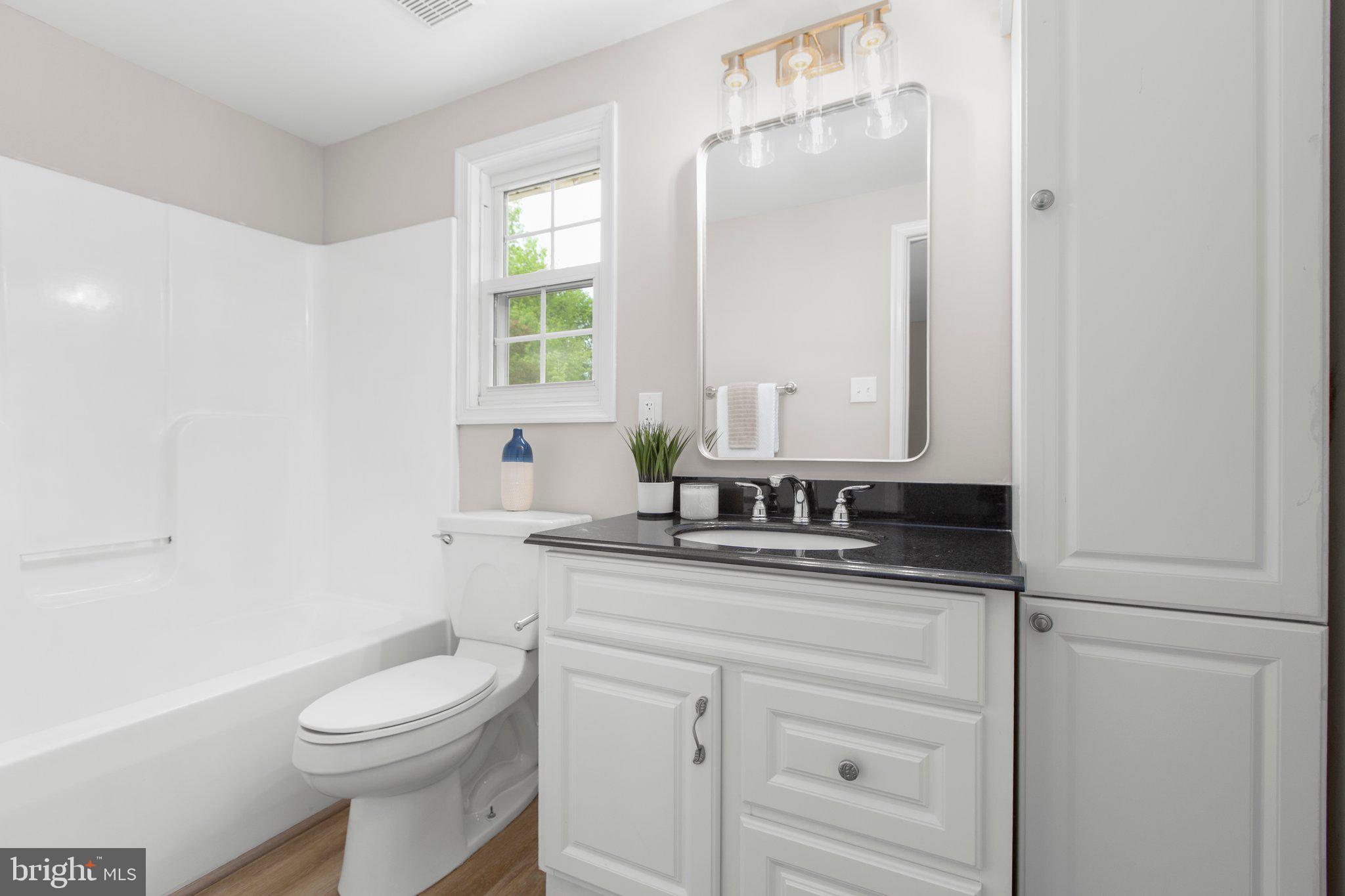 SHADOW WOODS - Residential