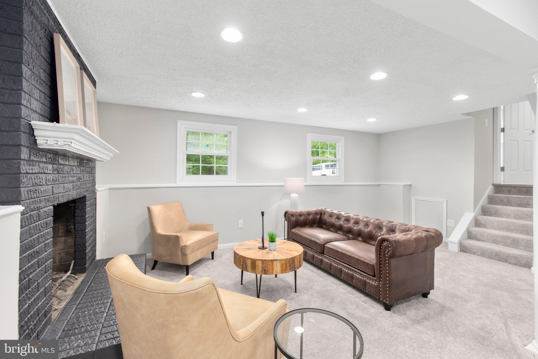 SHADOW WOODS - Residential