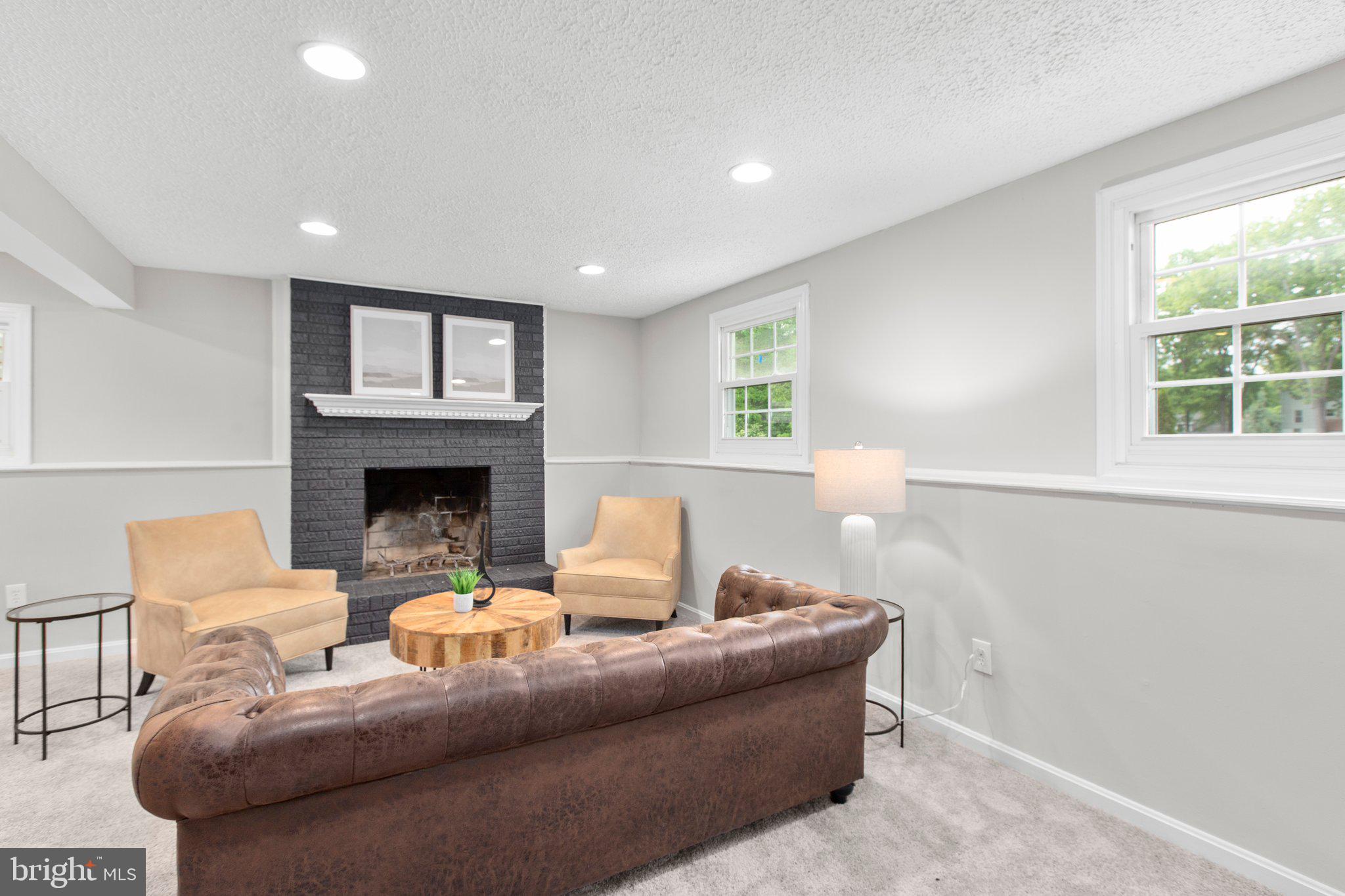 SHADOW WOODS - Residential