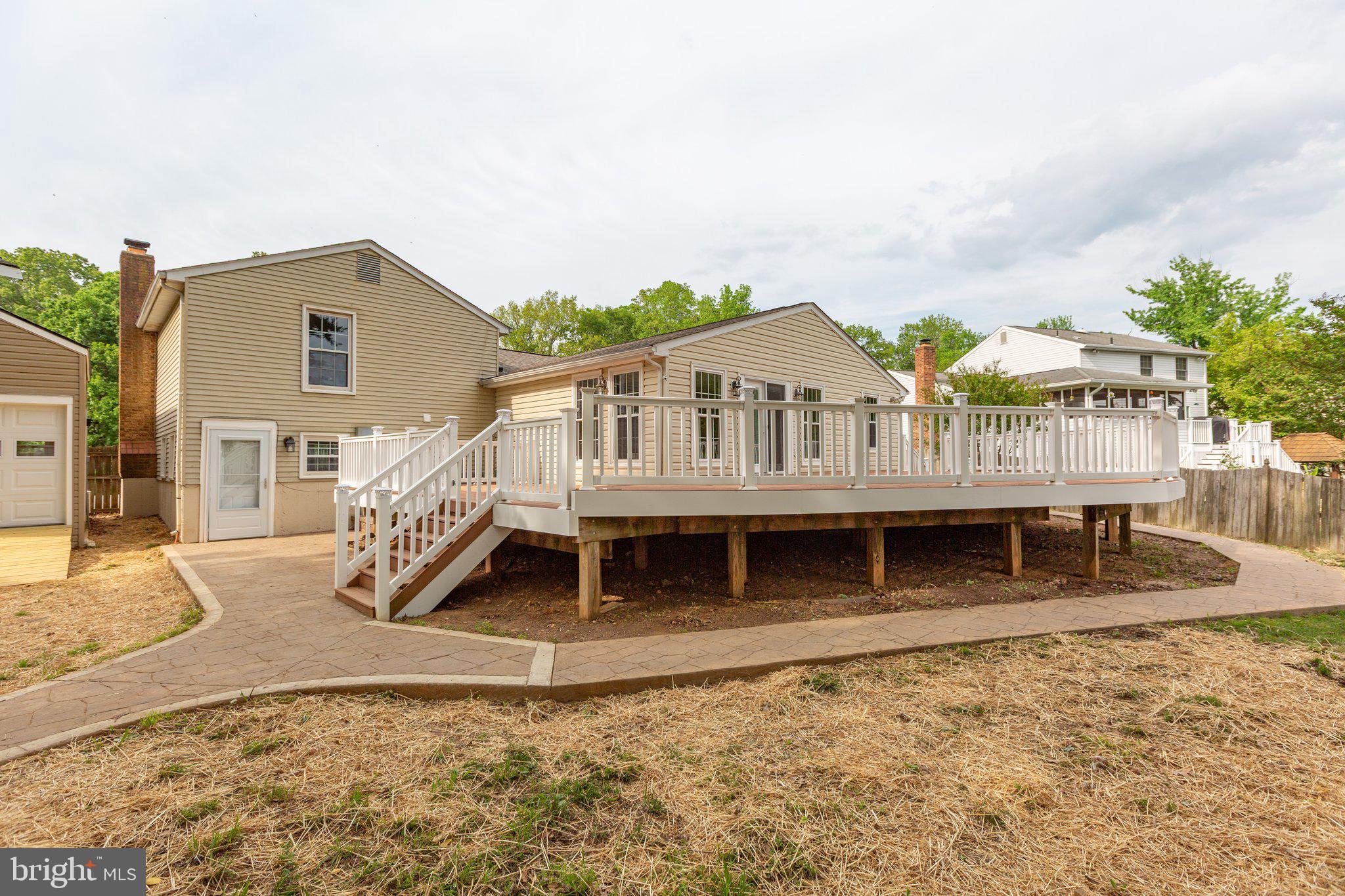 SHADOW WOODS - Residential