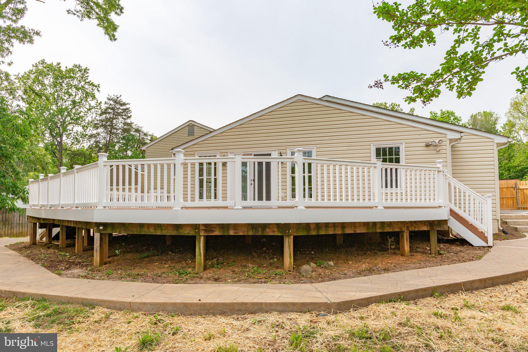 SHADOW WOODS - Residential