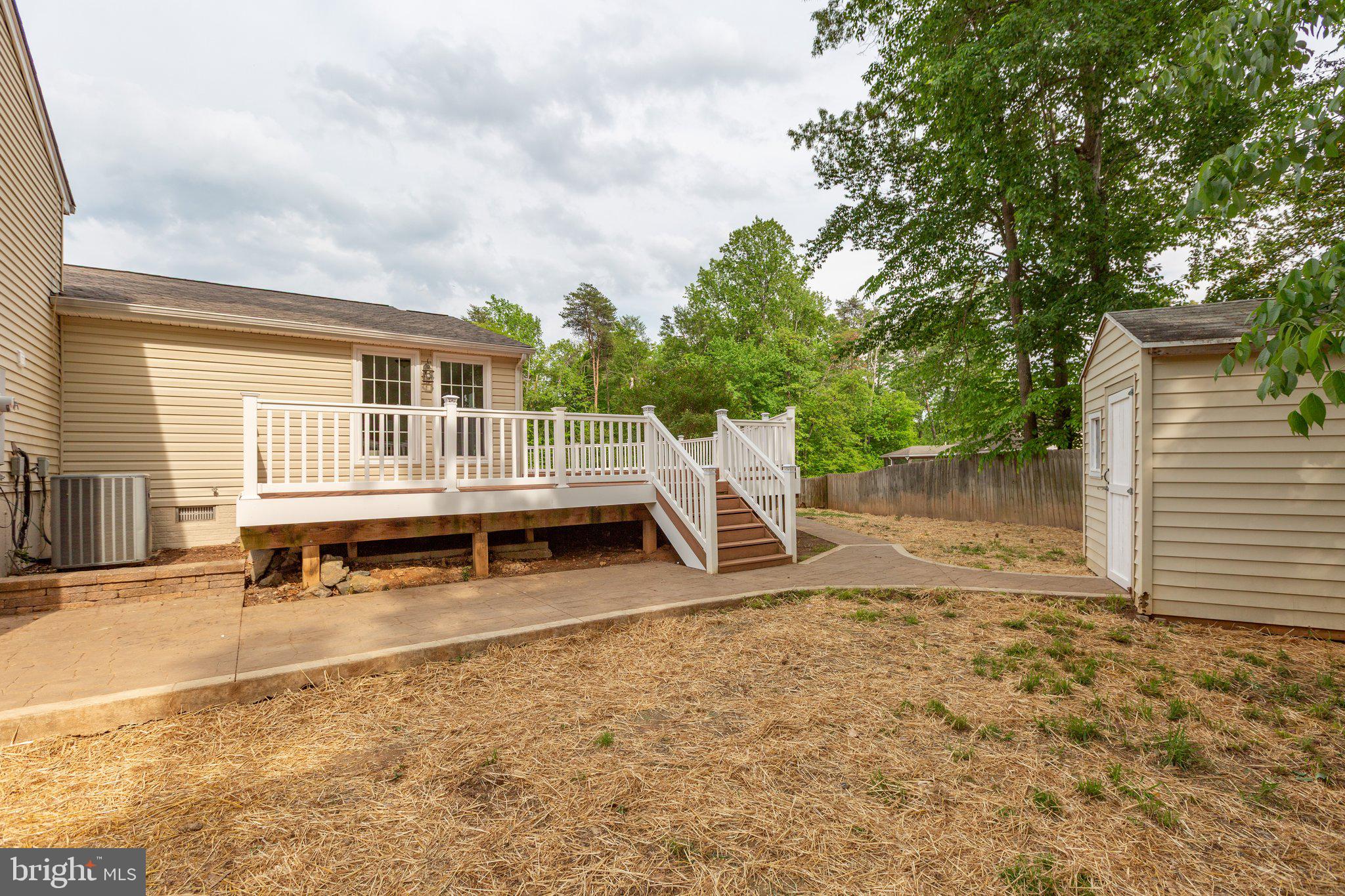 SHADOW WOODS - Residential