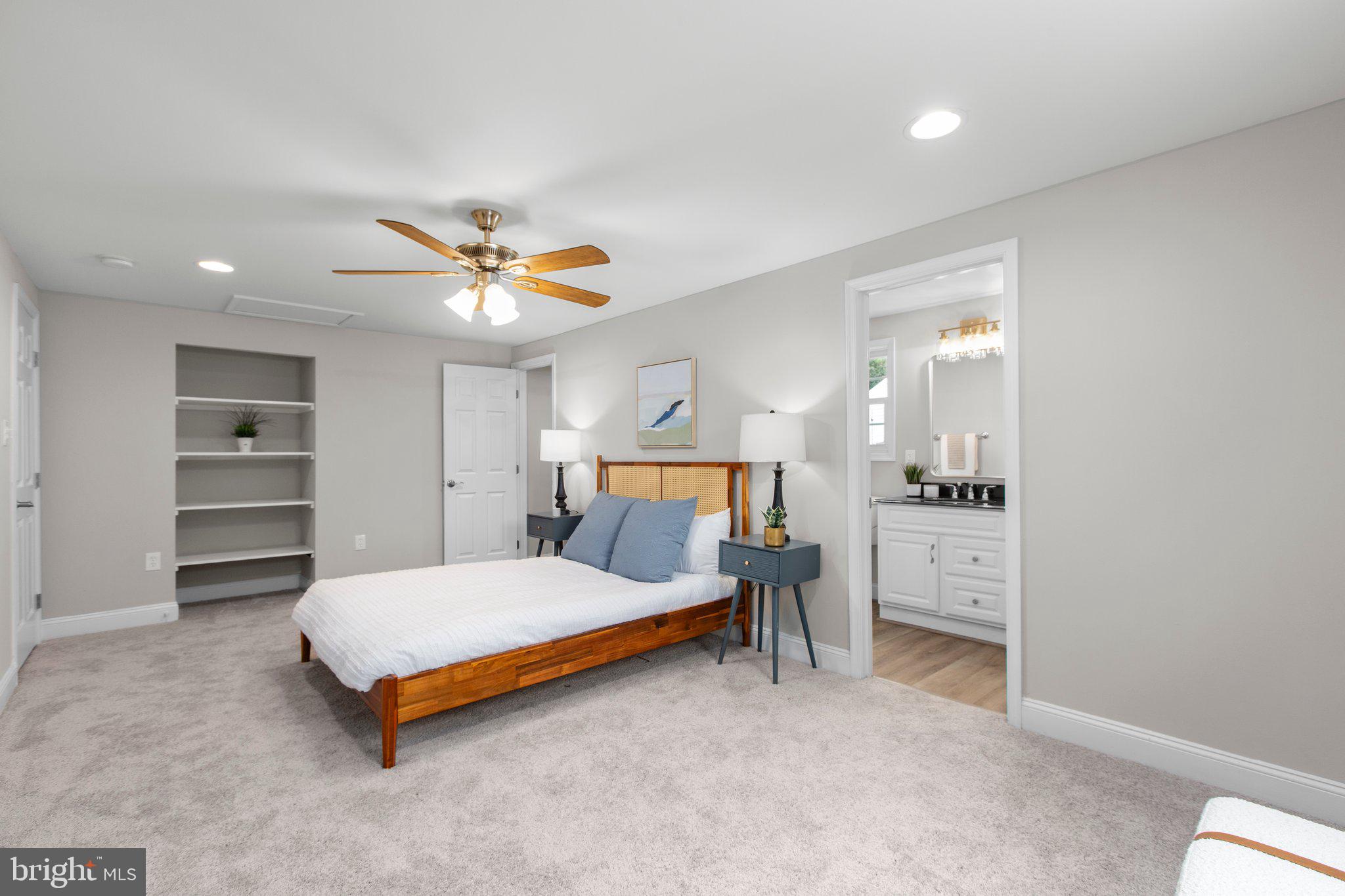 SHADOW WOODS - Residential