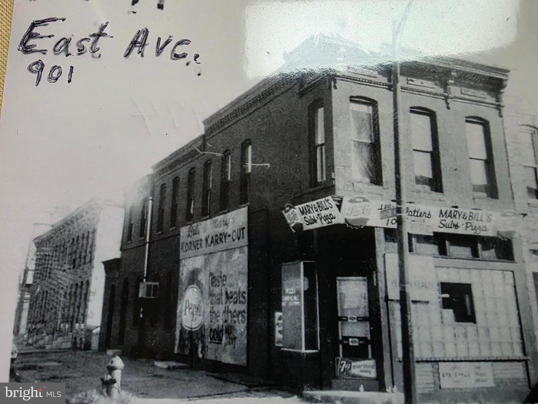 901 S EAST AVENUE