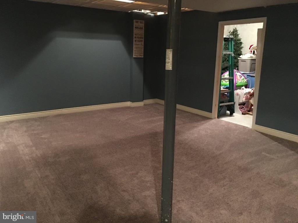 SUTTON WOODS - Residential