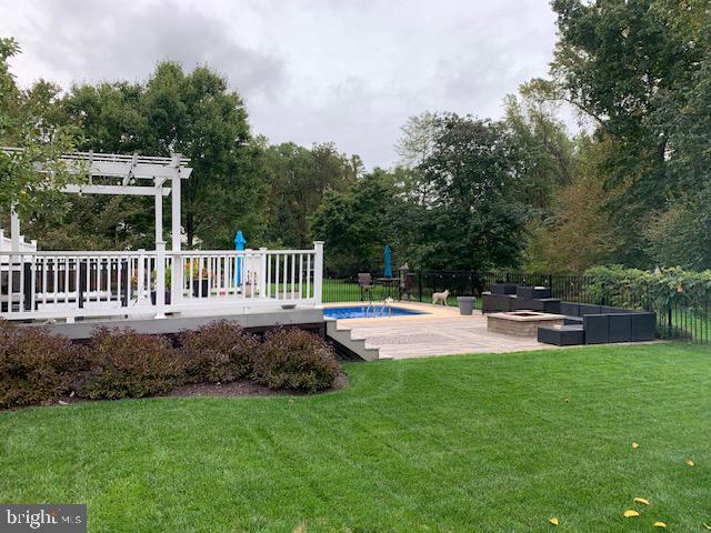 SUTTON WOODS - Residential