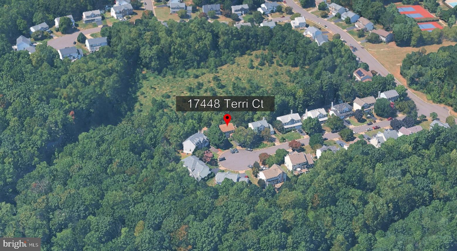 WAYSIDE VILLAGE - Residential