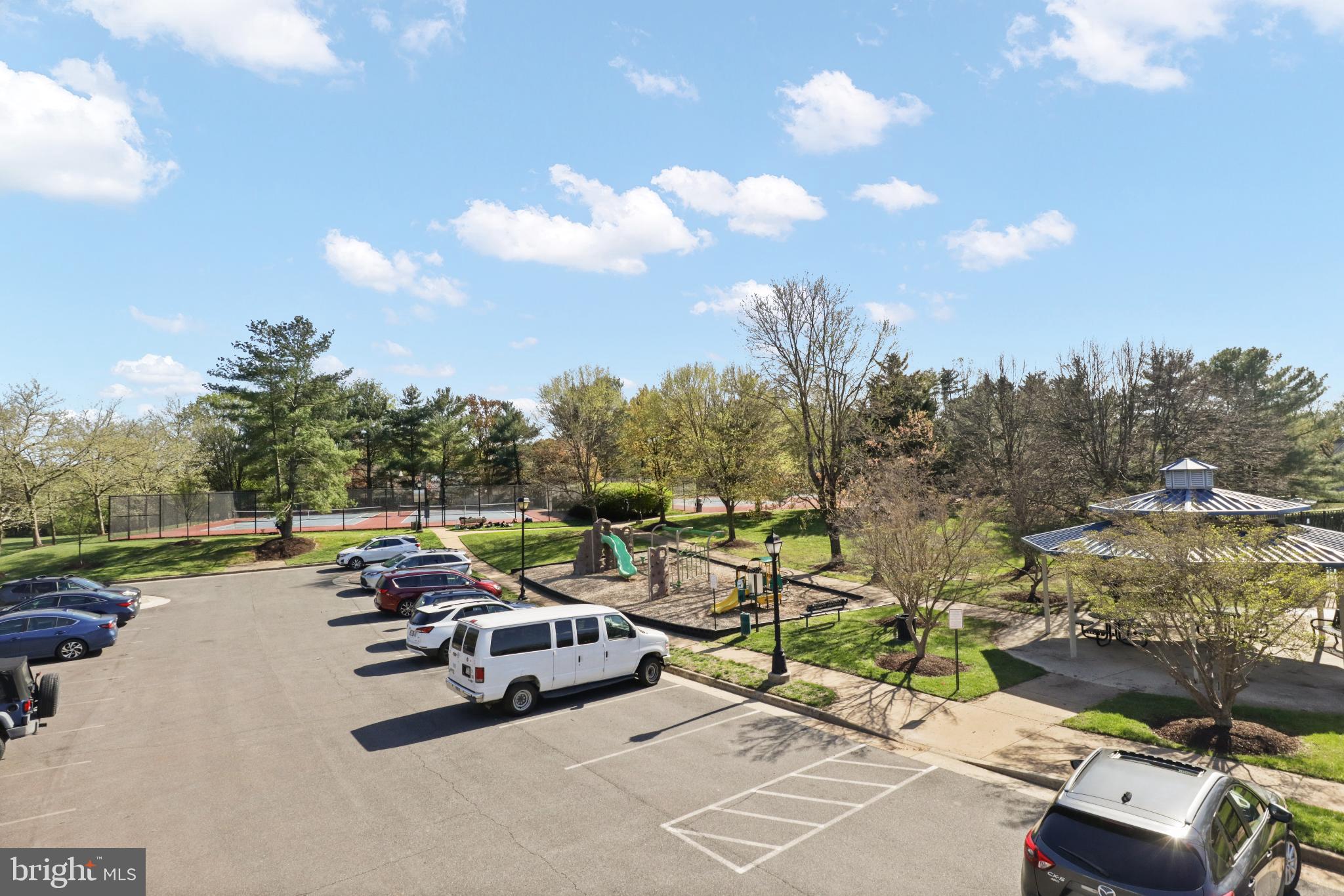 WAYSIDE VILLAGE - Residential