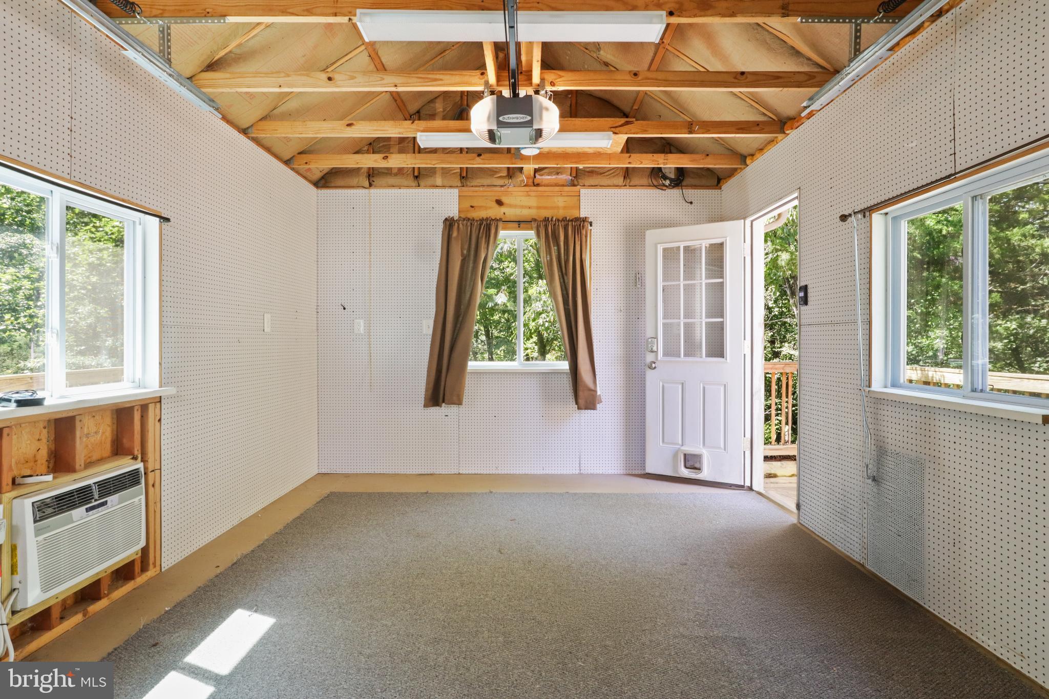 WAYSIDE VILLAGE - Residential