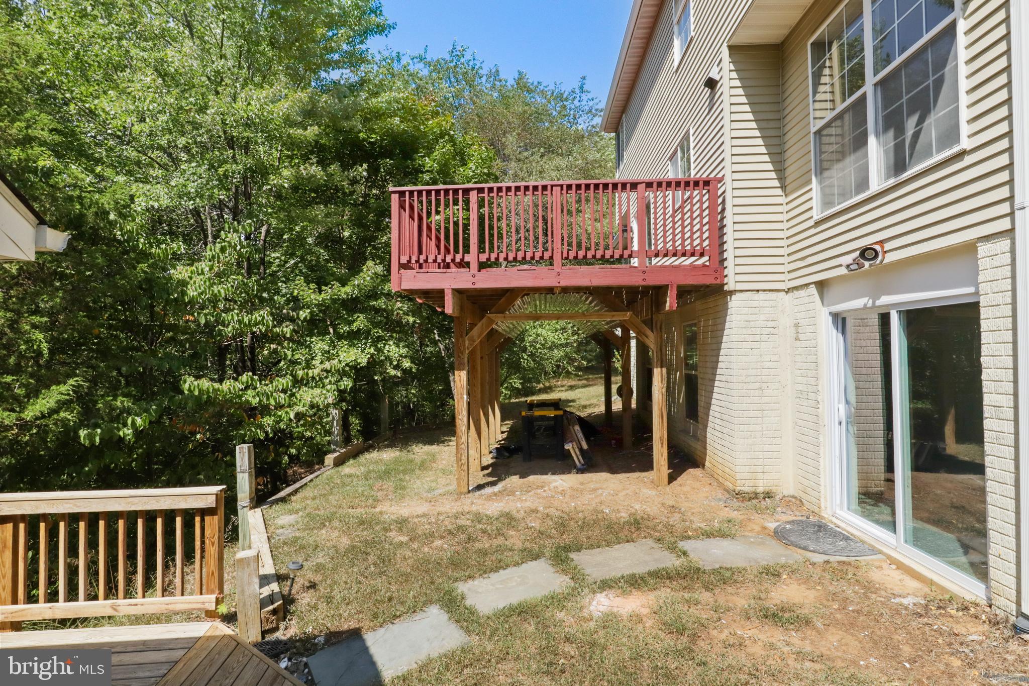 WAYSIDE VILLAGE - Residential