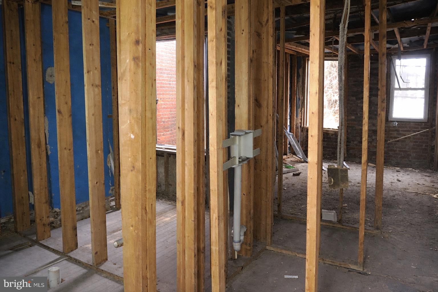 SANDTOWN-WINCHESTER - Residential