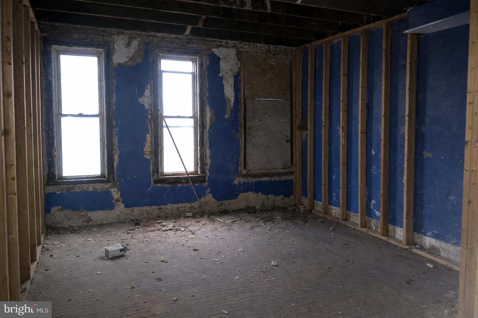 SANDTOWN-WINCHESTER - Residential