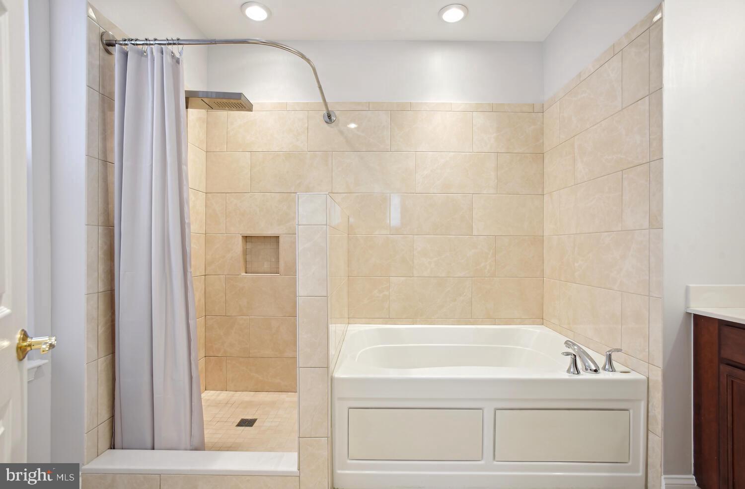 RIDGES AT BELMONT - Residential