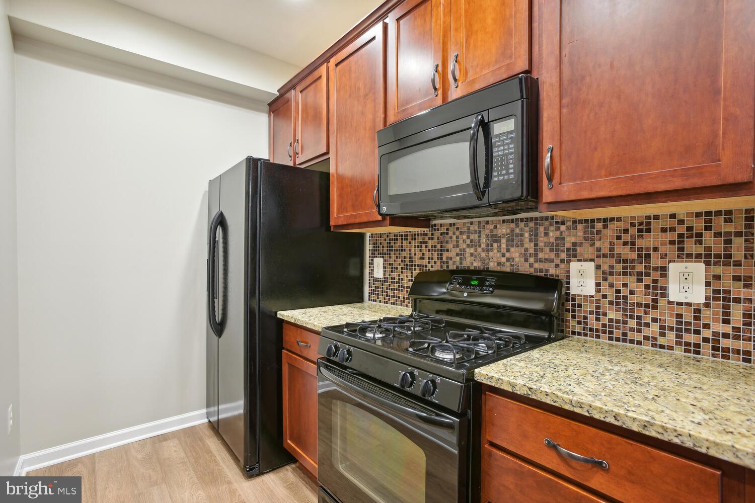 RIDGES AT BELMONT - Residential