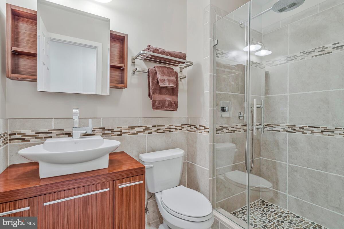 CHESAPEAKE LANDING - Residential