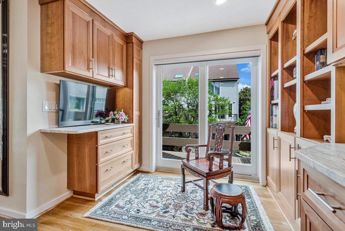 CHESAPEAKE LANDING - Residential