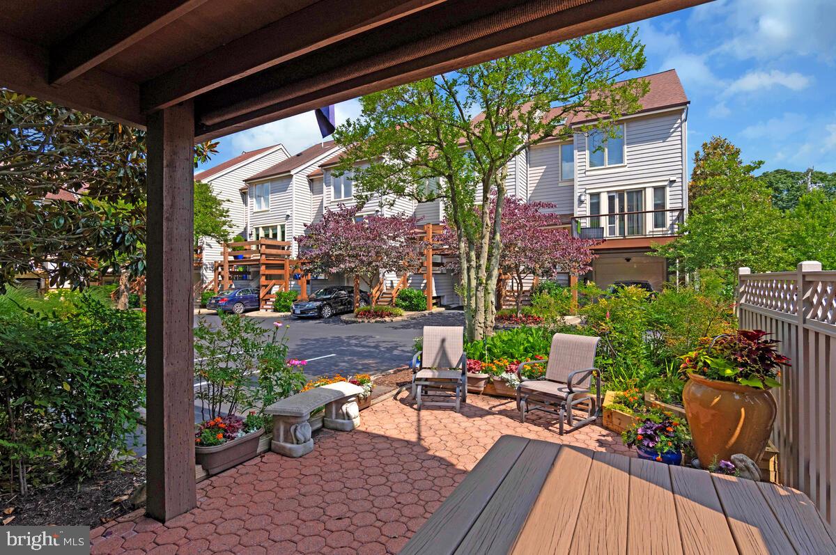 CHESAPEAKE LANDING - Residential