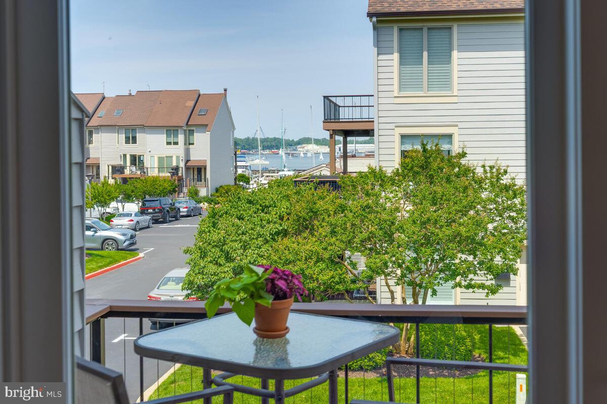 CHESAPEAKE LANDING - Residential