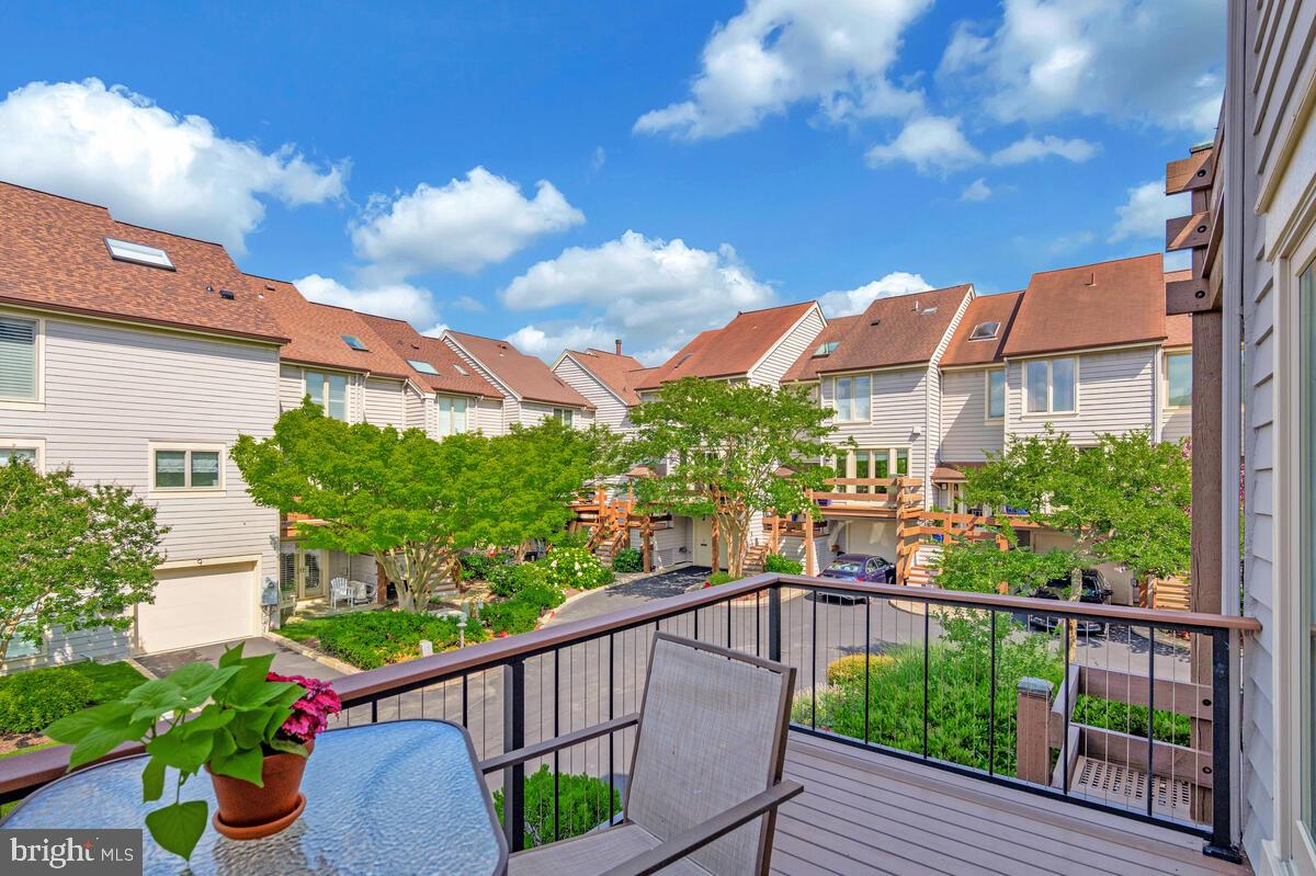 CHESAPEAKE LANDING - Residential