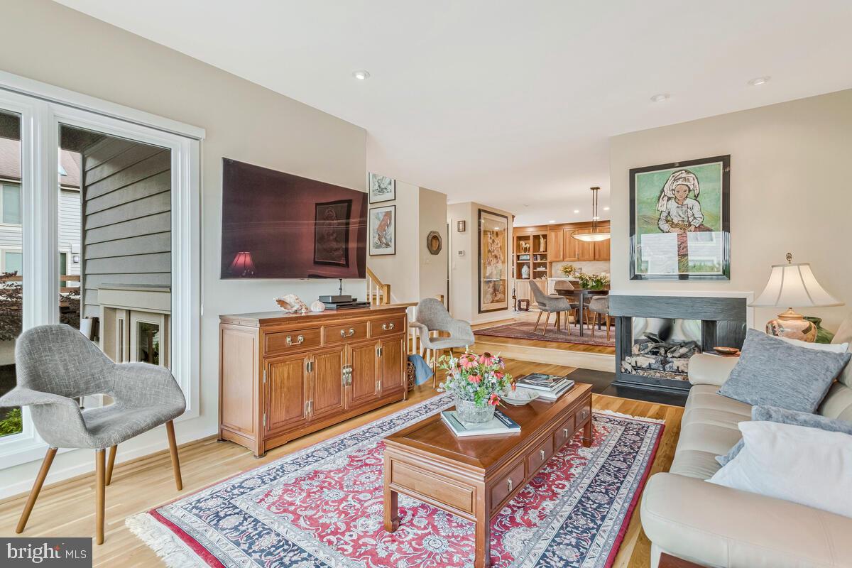 CHESAPEAKE LANDING - Residential