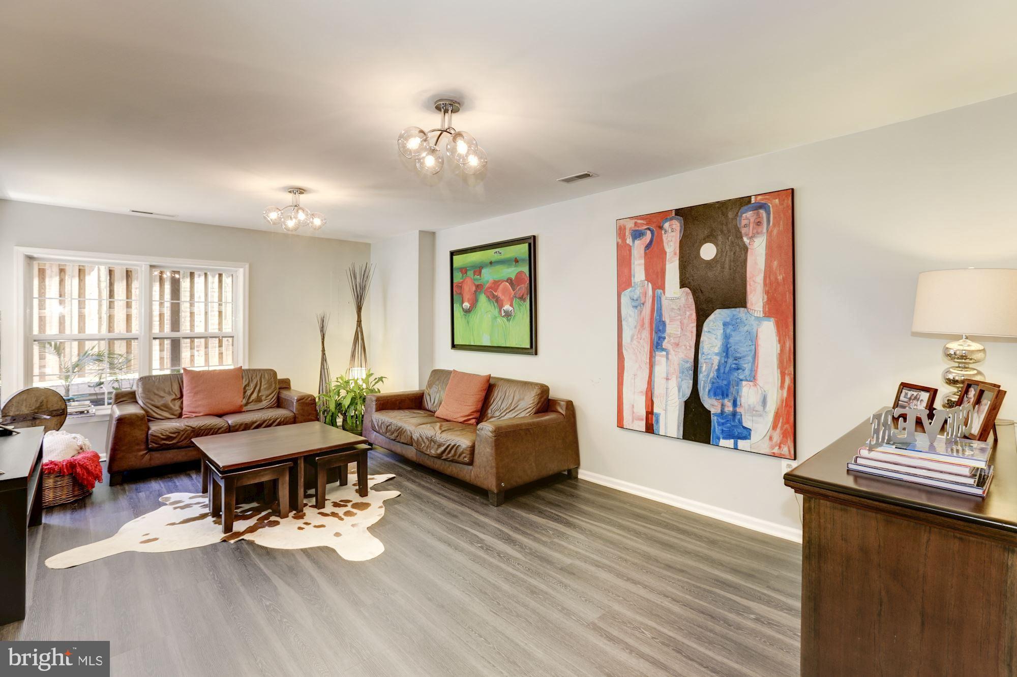 GOVERNORS GROVE - Residential Lease