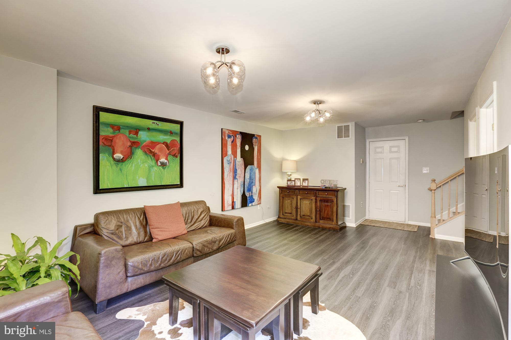 GOVERNORS GROVE - Residential Lease