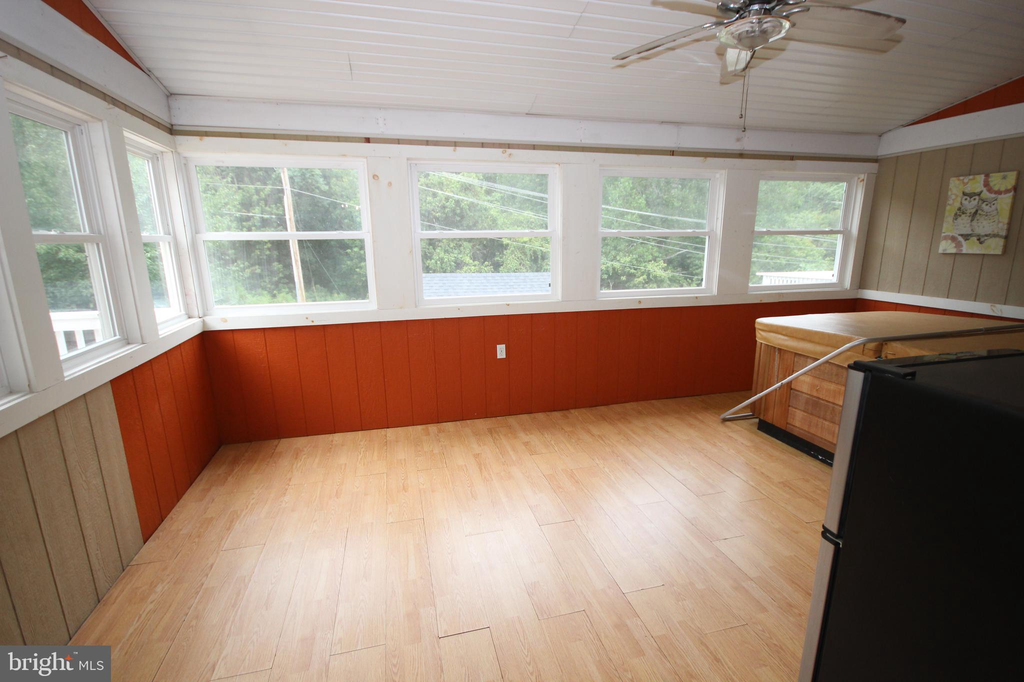 BRUNSWICK - Residential