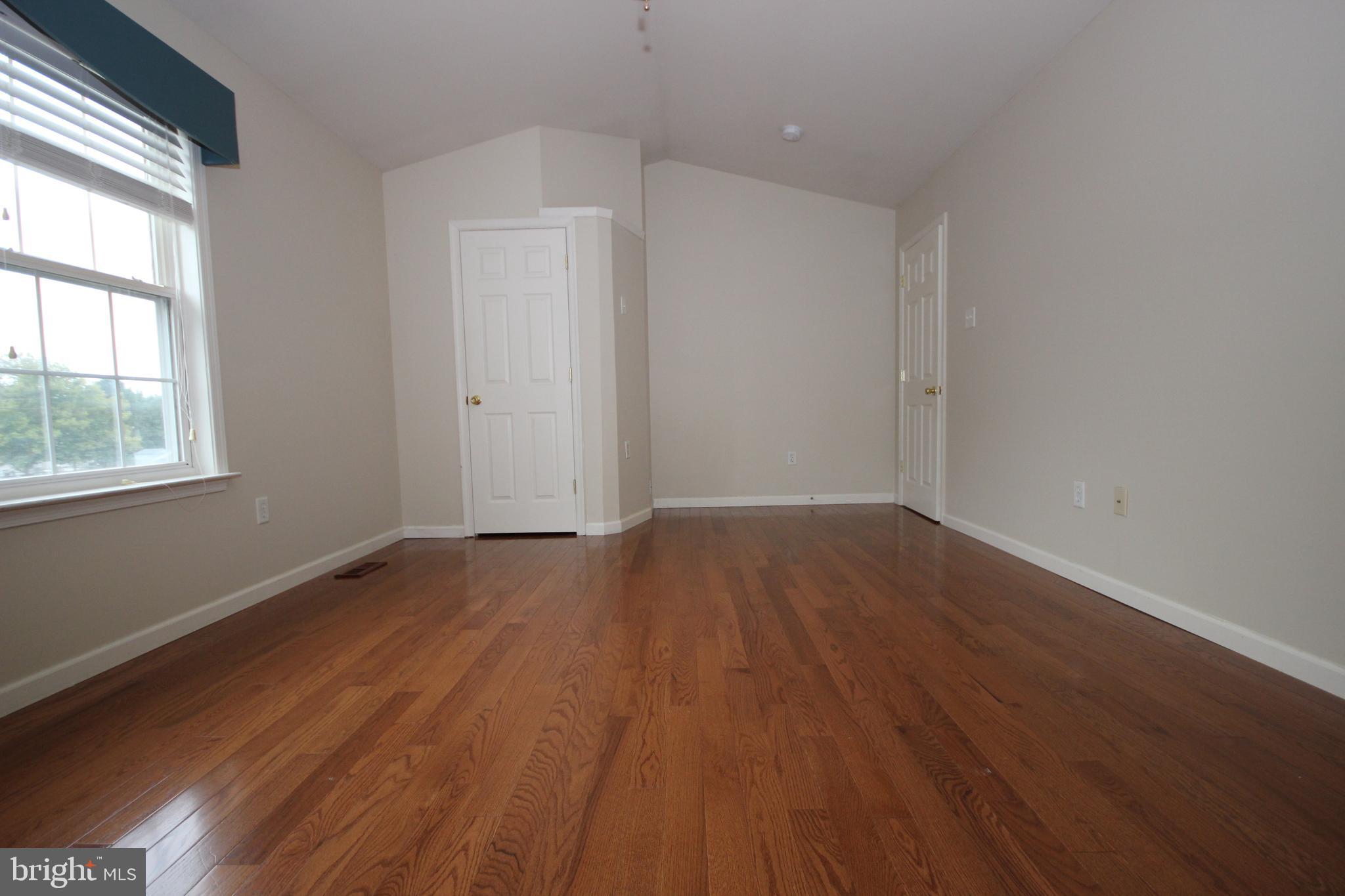 BRUNSWICK - Residential