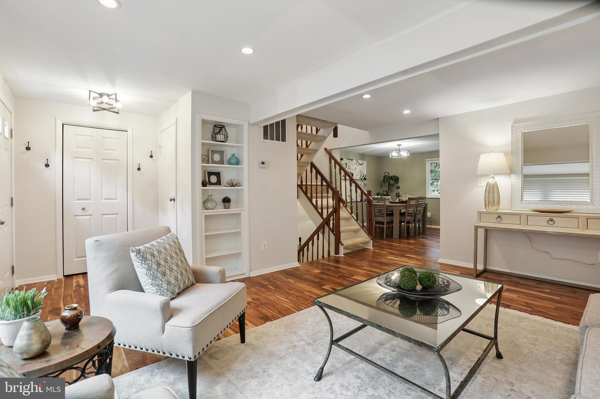 2307 MIDDLE CREEK LANE