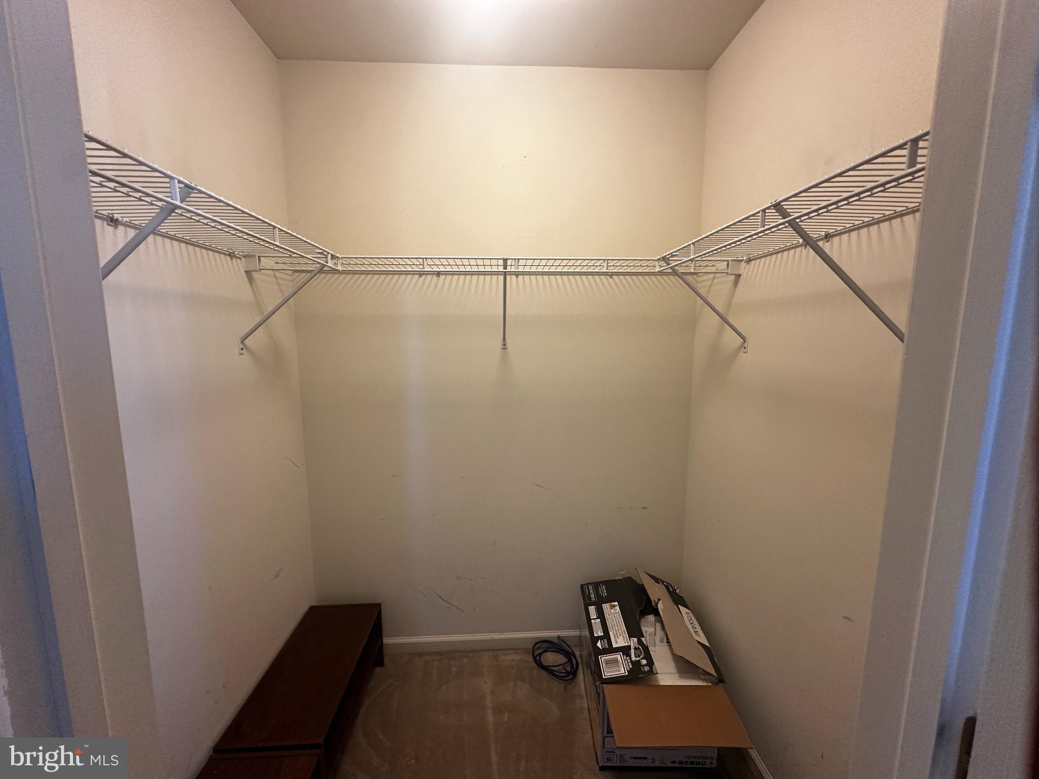 MONROE COURT - Residential Lease