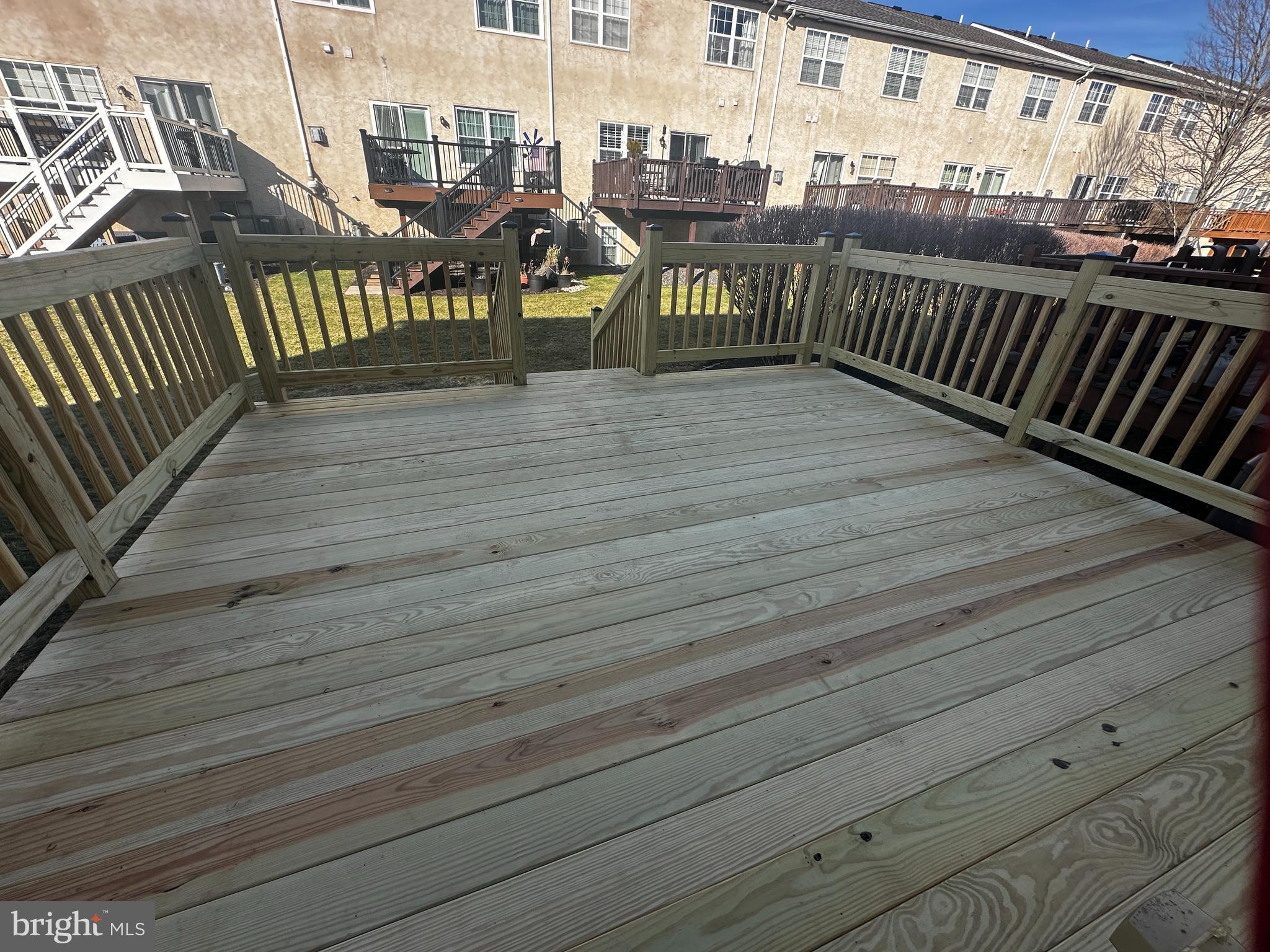 MONROE COURT - Residential Lease