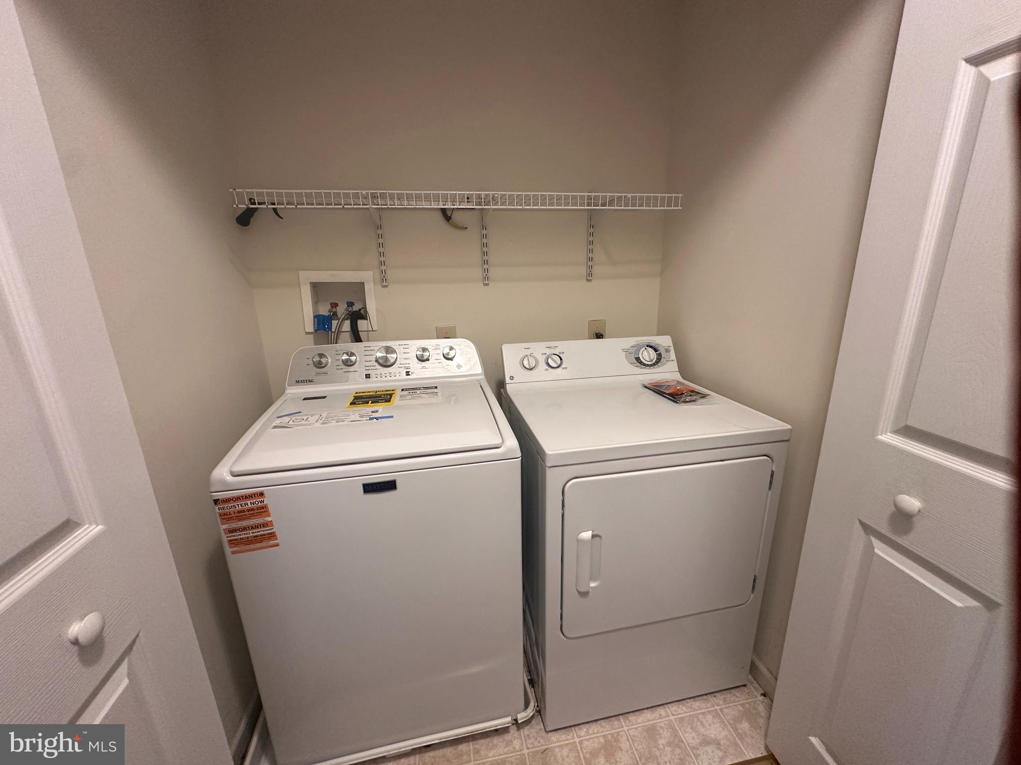 MONROE COURT - Residential Lease