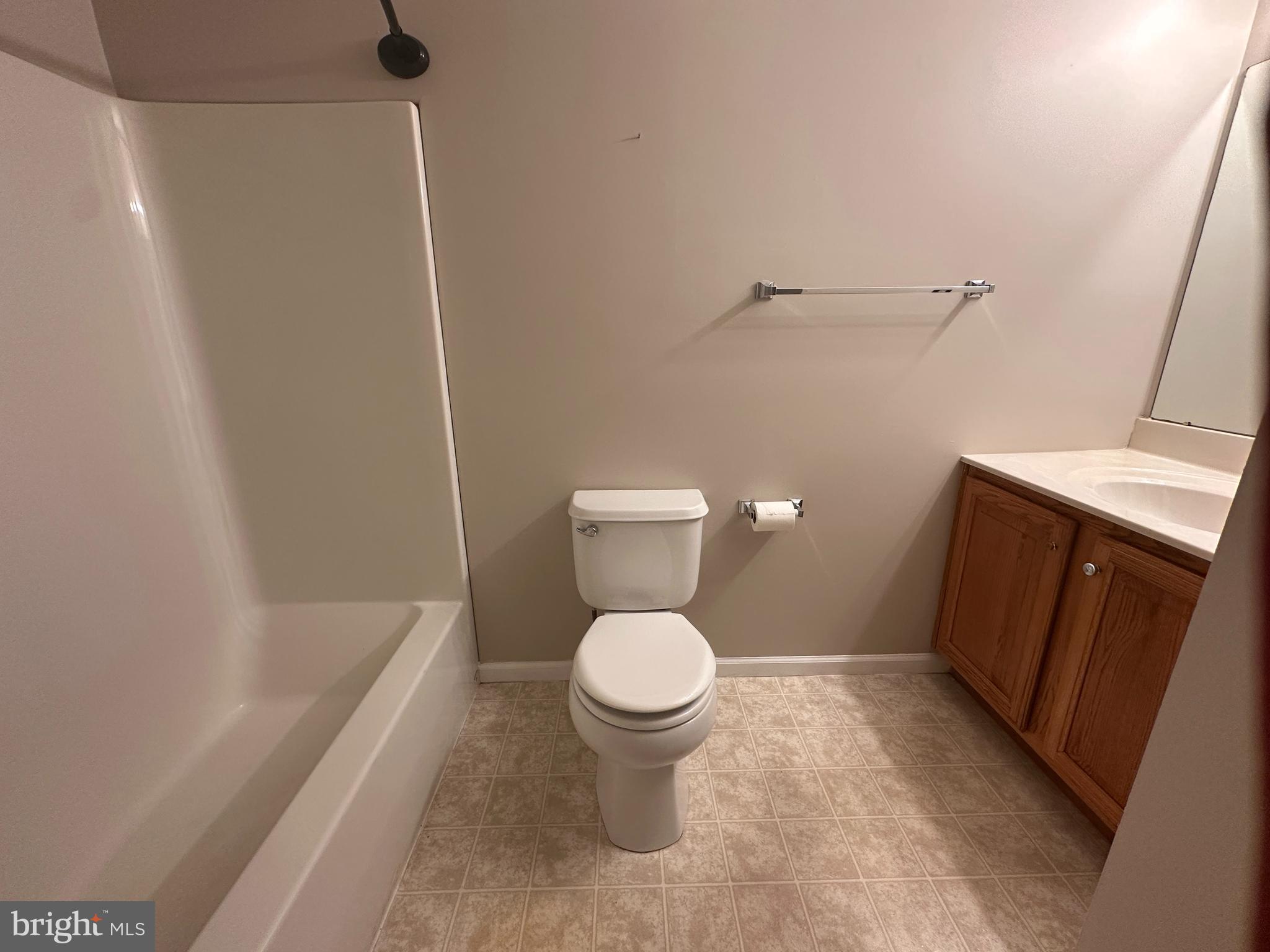 MONROE COURT - Residential Lease